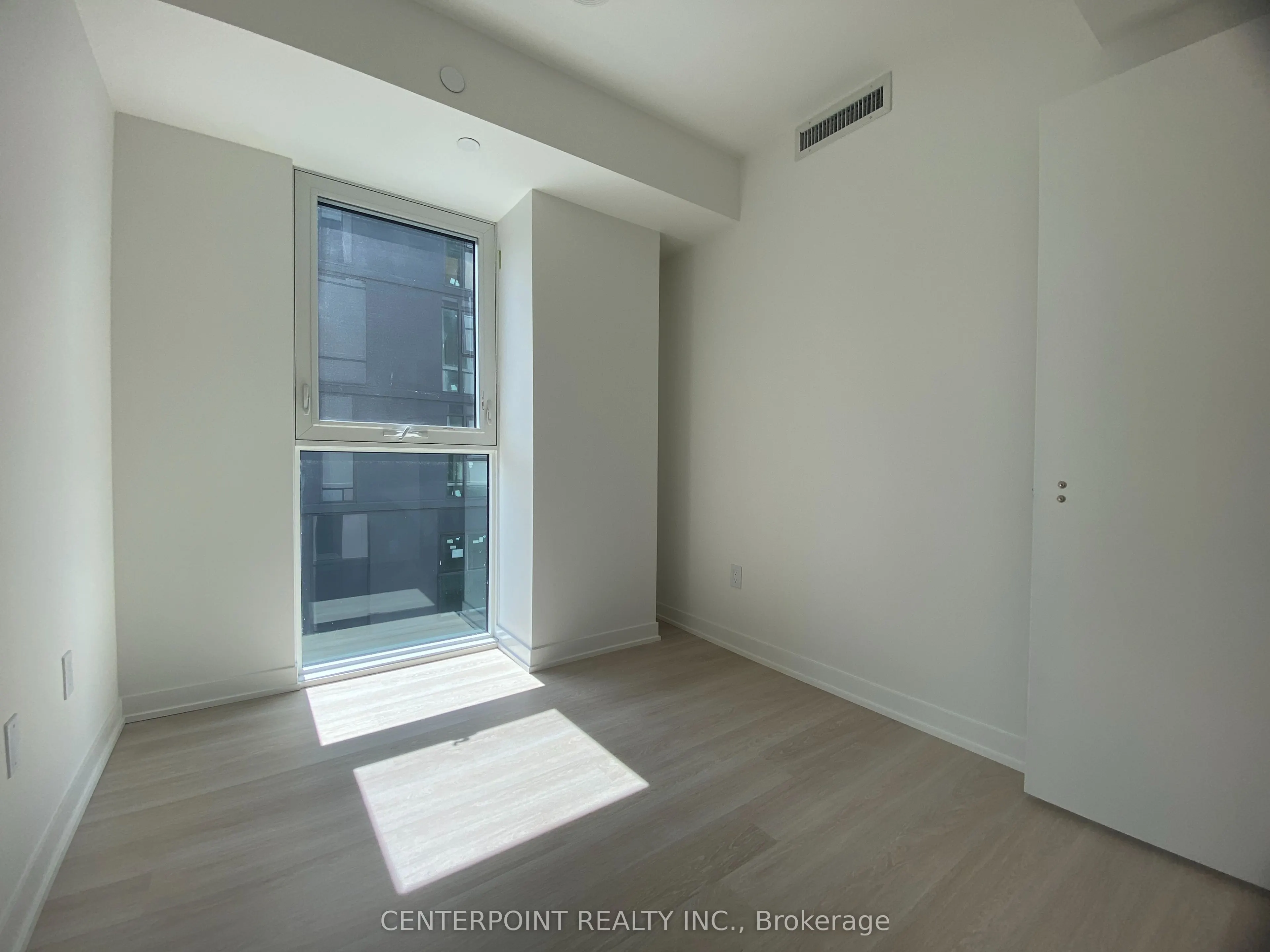 500 Wilson Avenue, #904