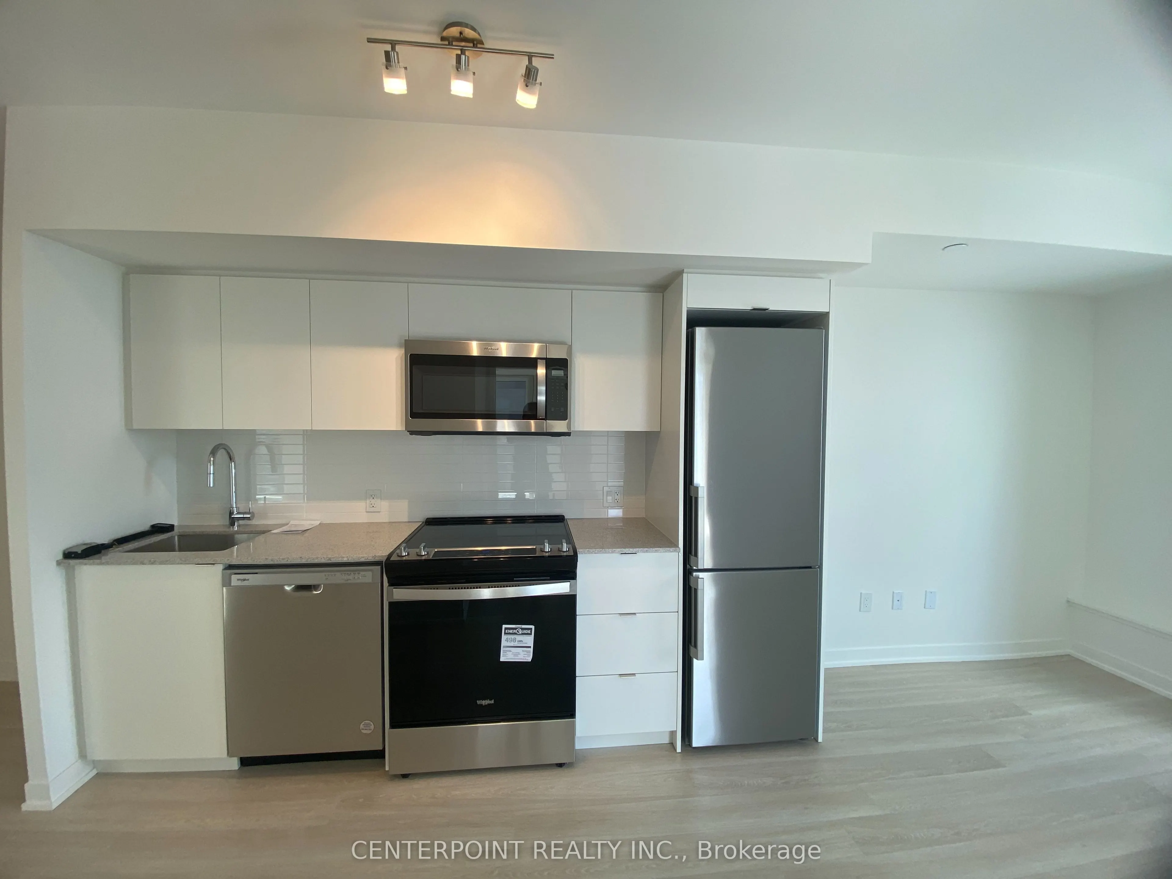 500 Wilson Avenue, #904