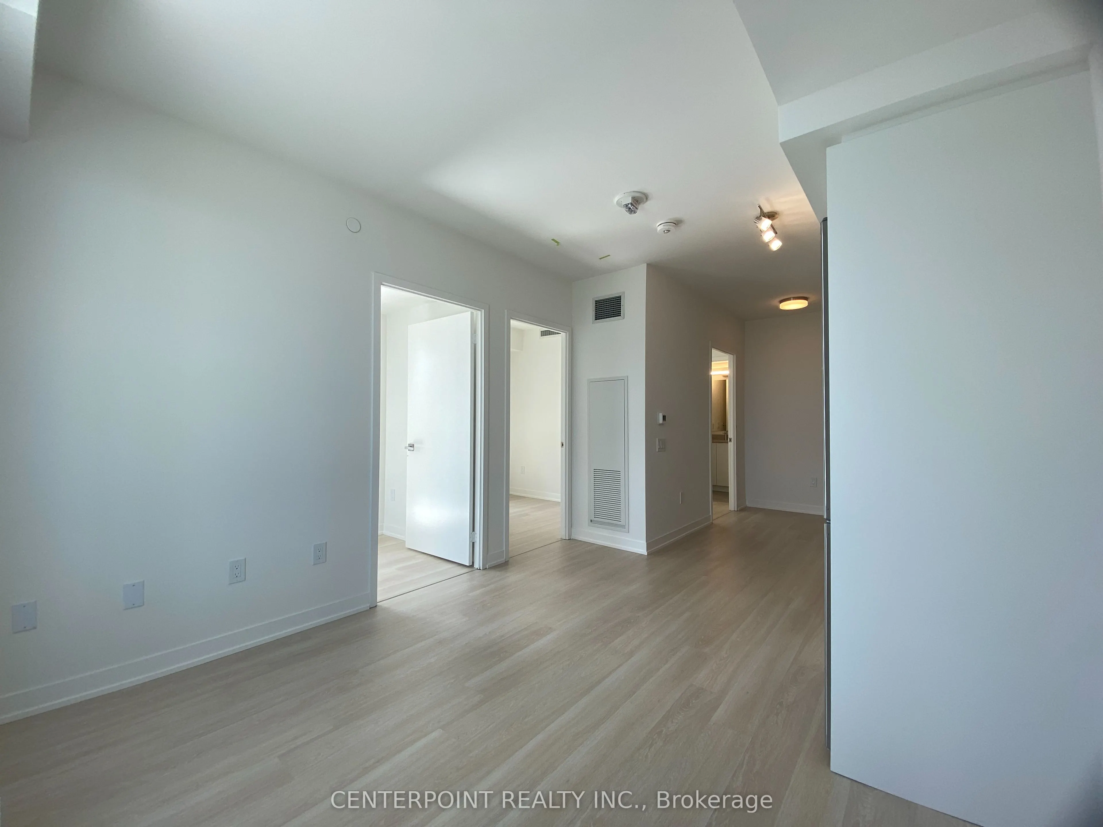 500 Wilson Avenue, #904