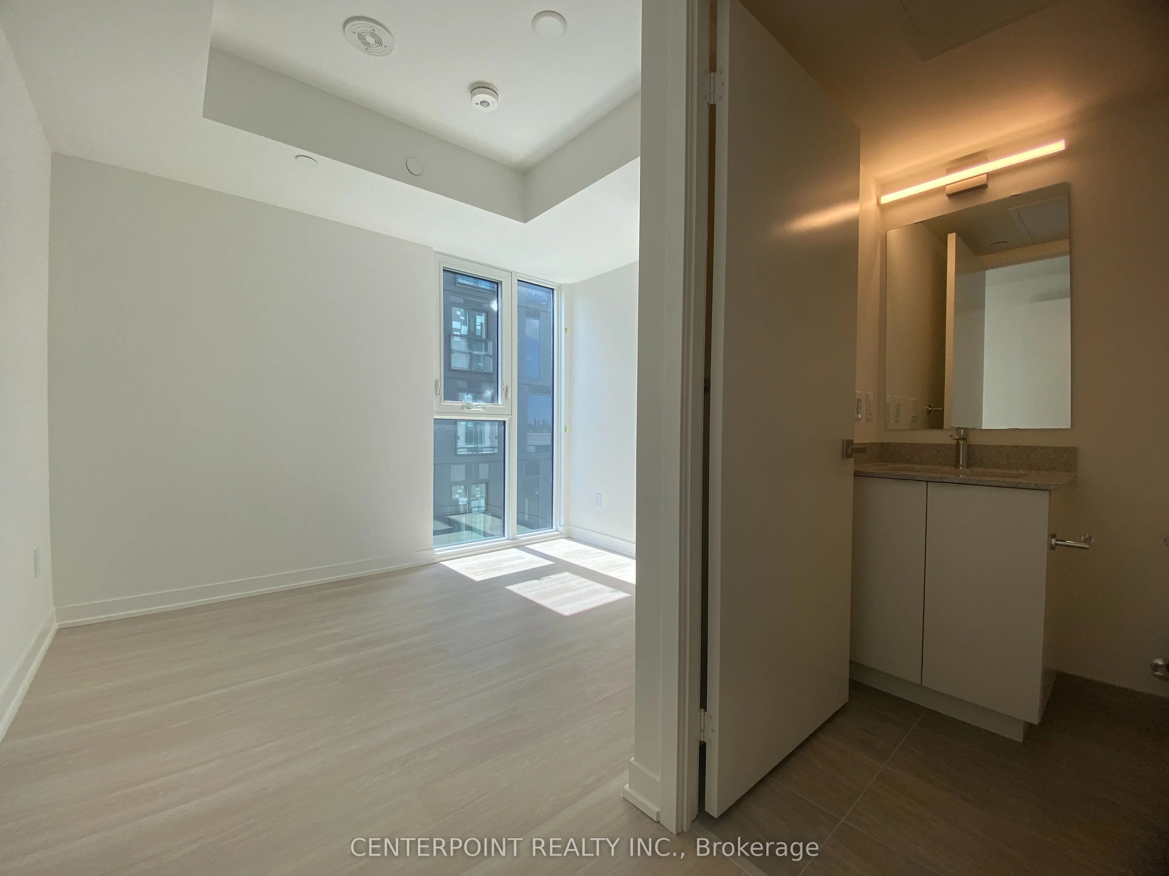 500 Wilson Avenue, #904