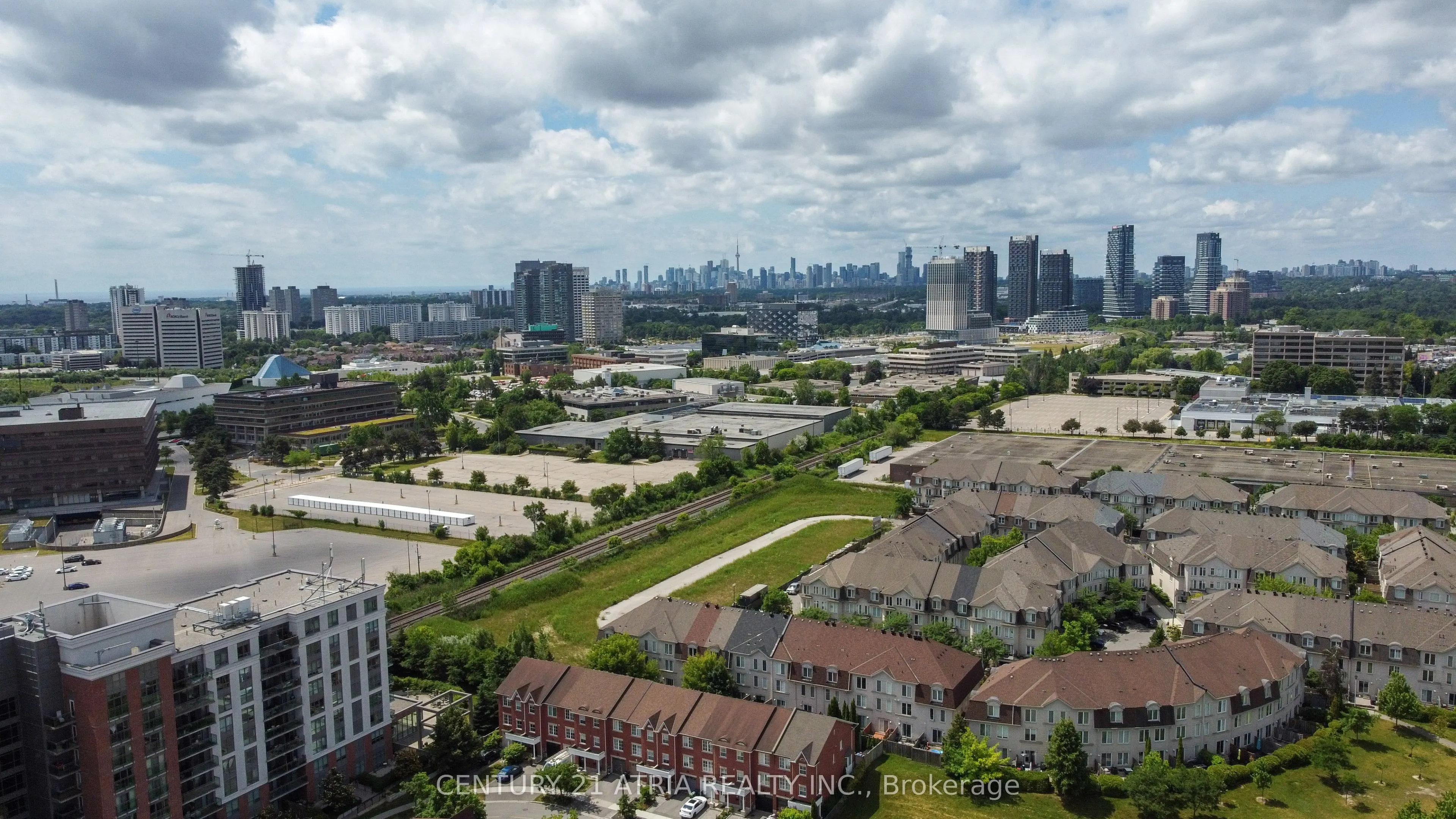 120 Dallimore Circle, #513