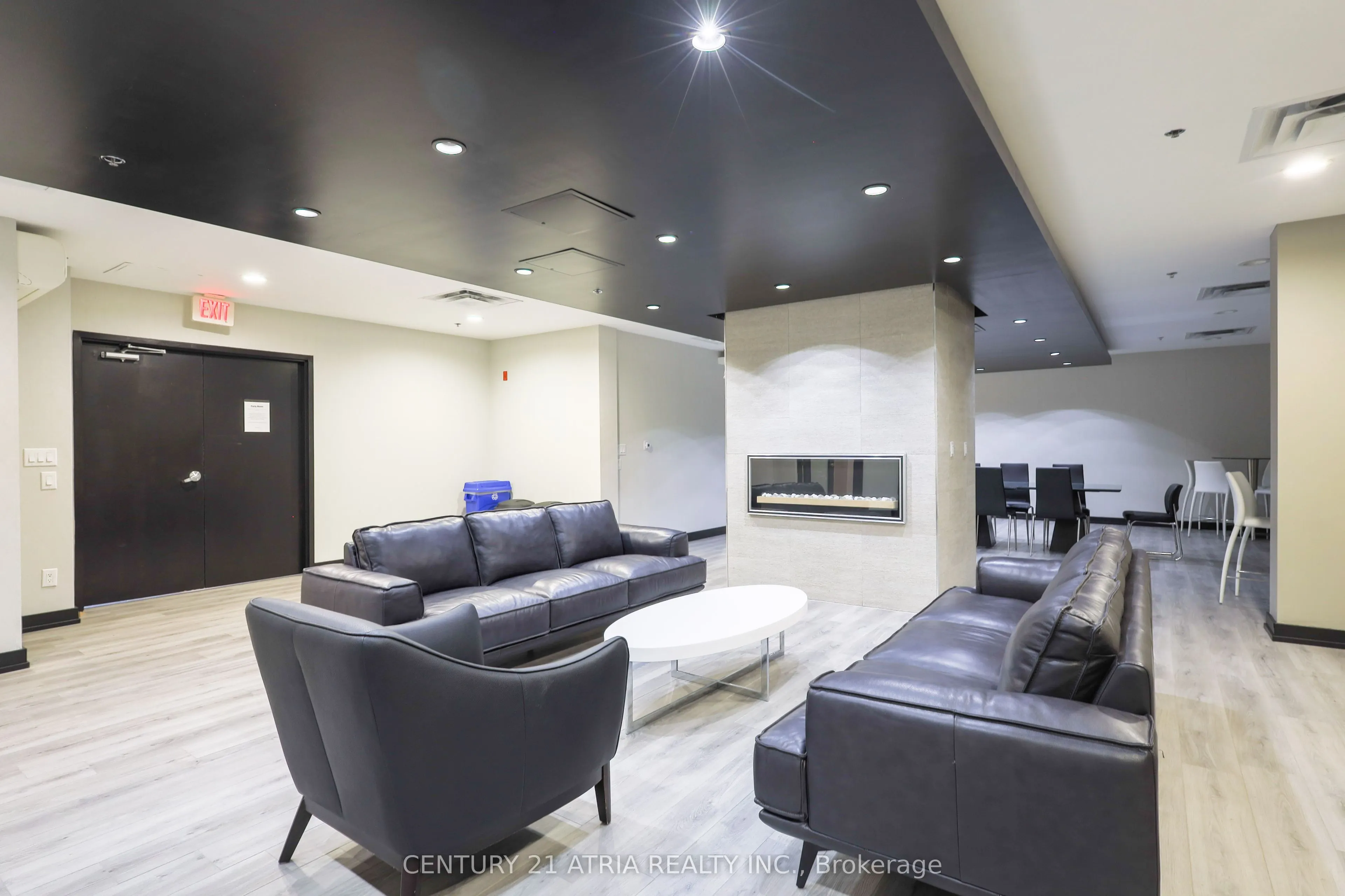 120 Dallimore Circle, #513