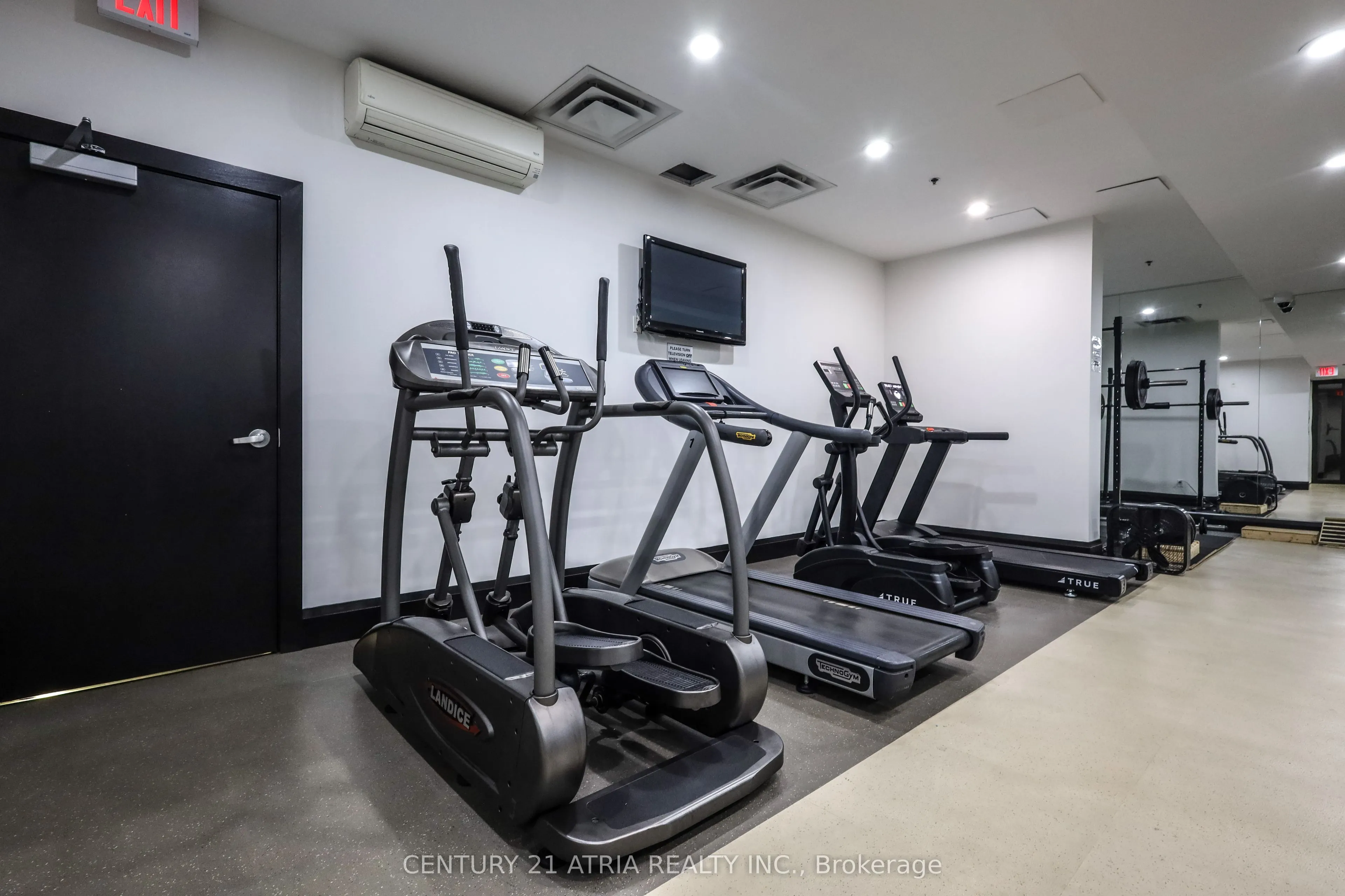 120 Dallimore Circle, #513