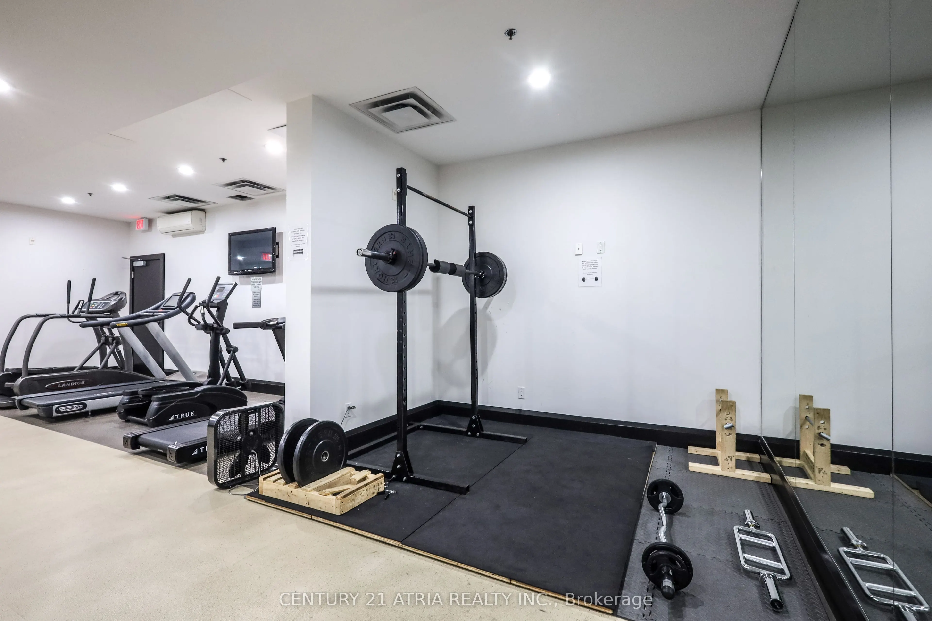 120 Dallimore Circle, #513