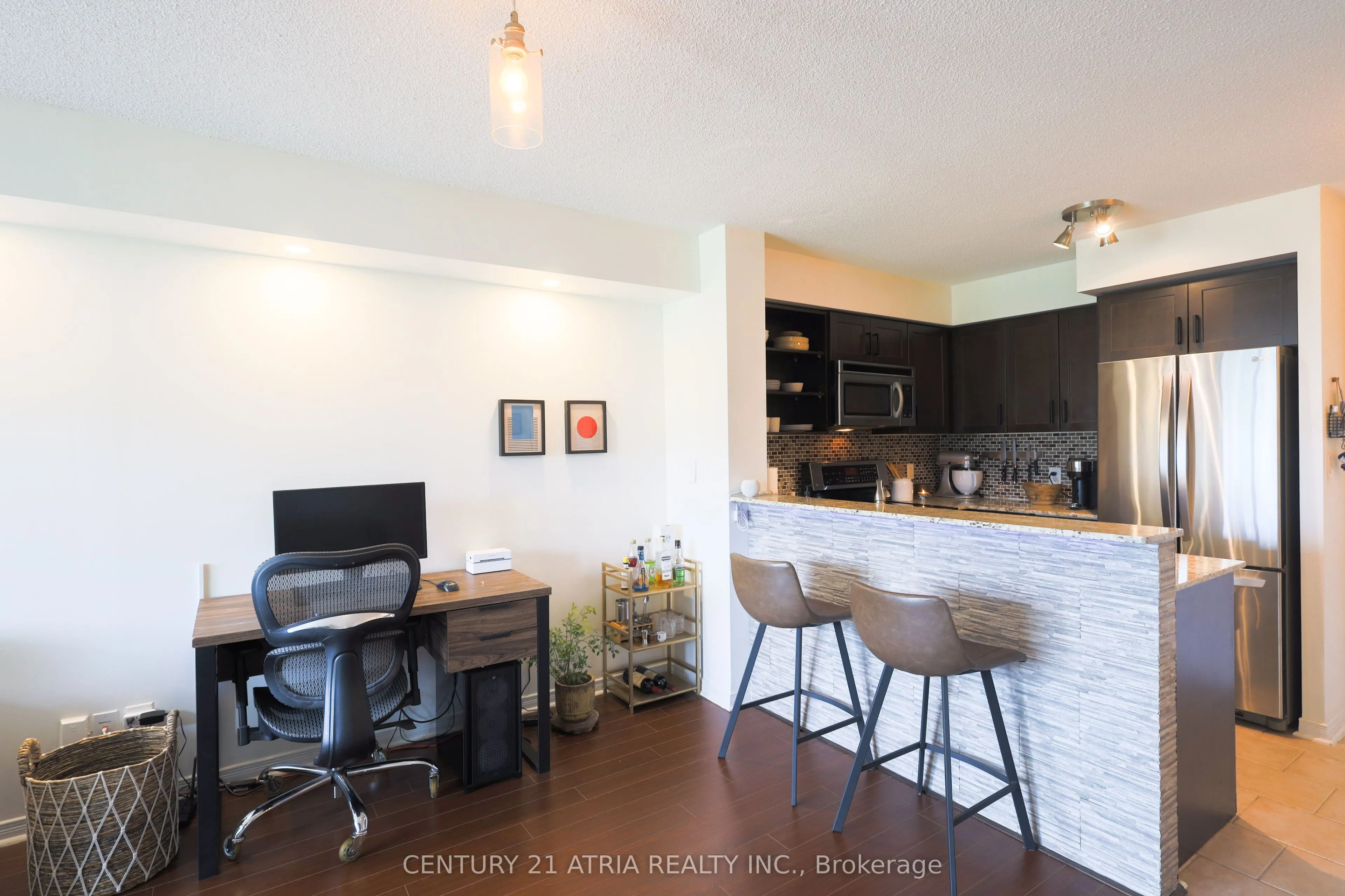 120 Dallimore Circle, #513