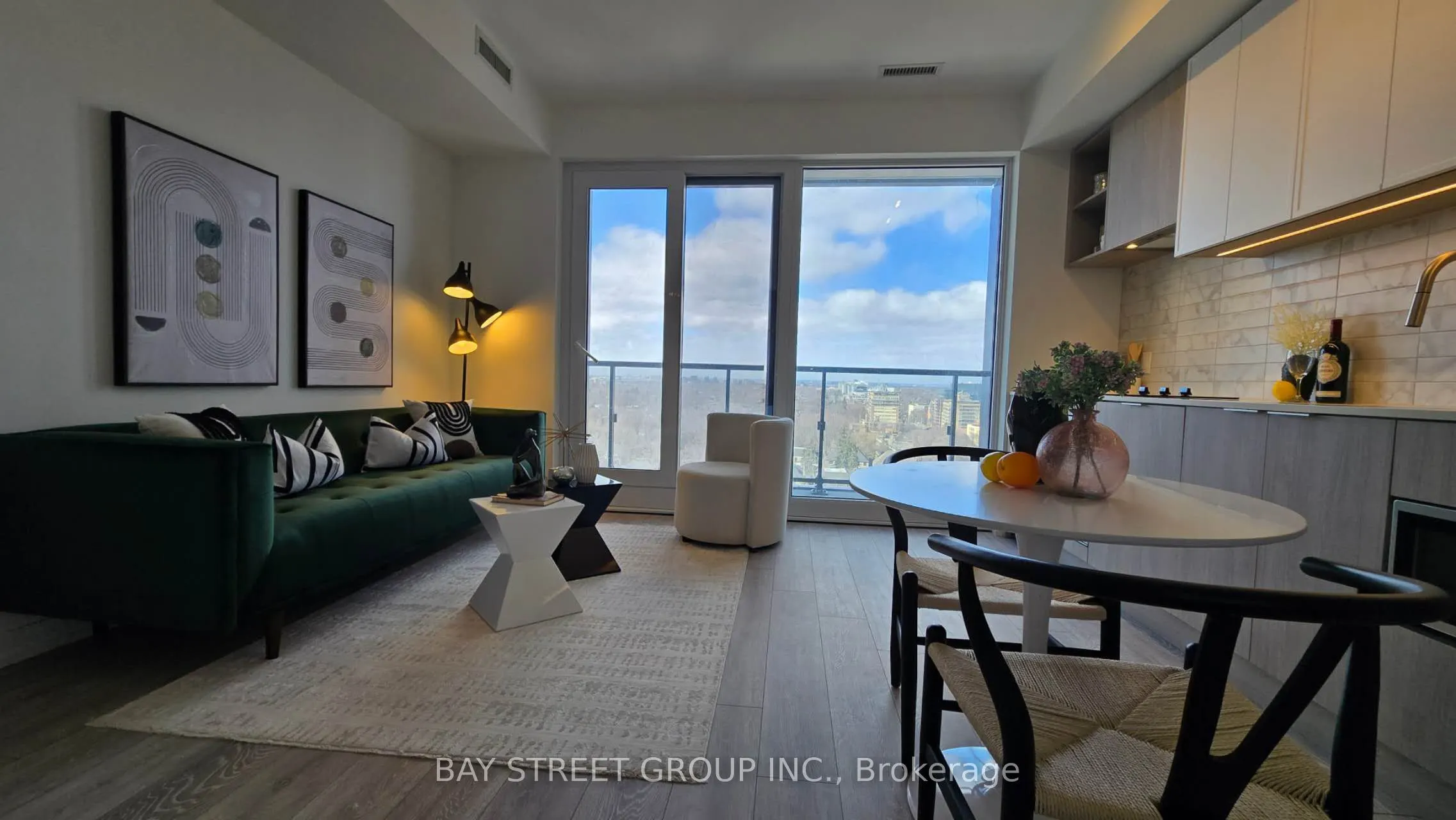 2020 Bathurst Street, #1909