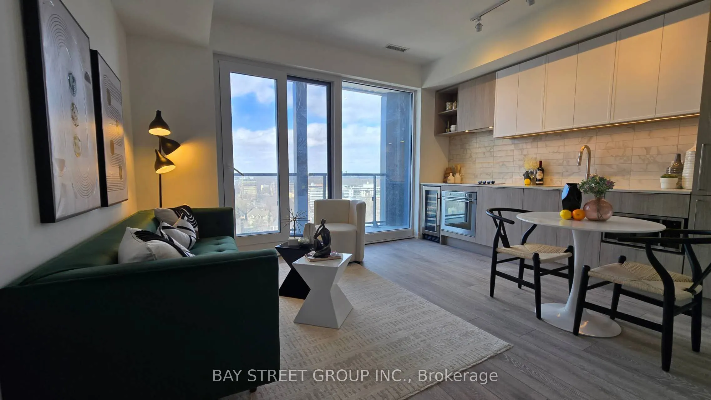 2020 Bathurst Street, #1909