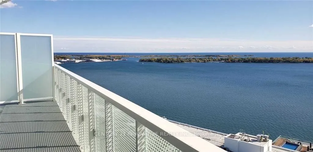 15 Queens Quay E, #2403