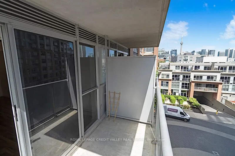 1005 King Street W, #505