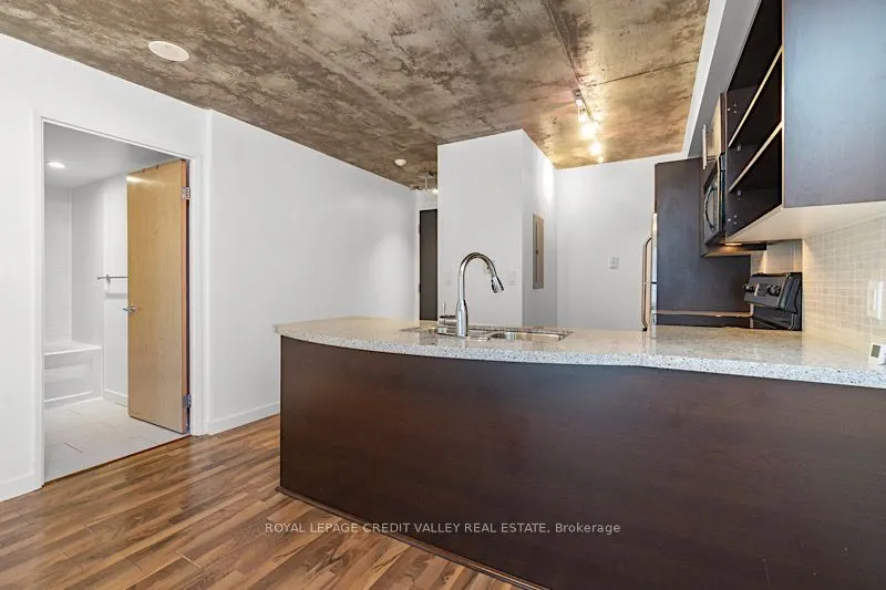 1005 King Street W, #505