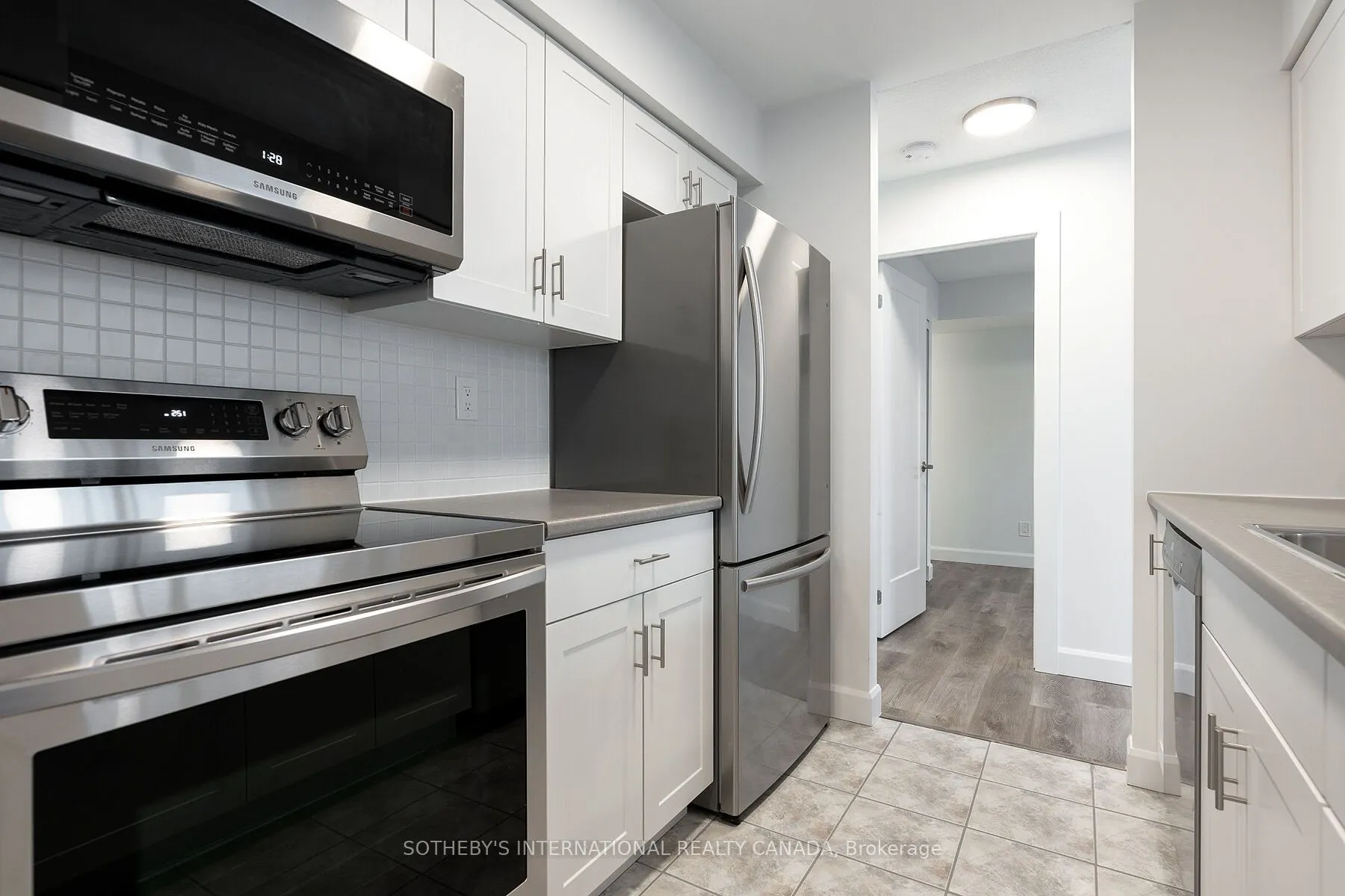 5 Rosehill Avenue, #805