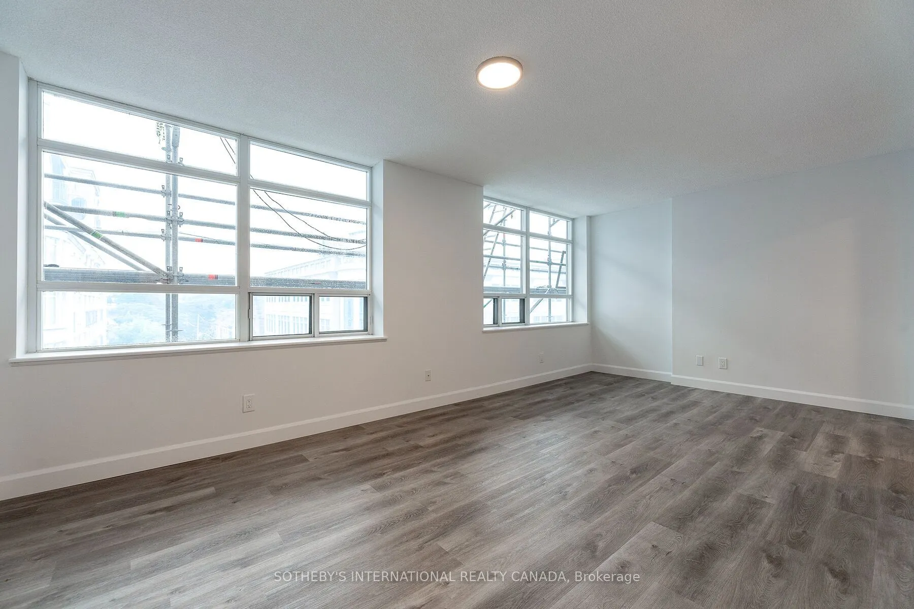 5 Rosehill Avenue, #805