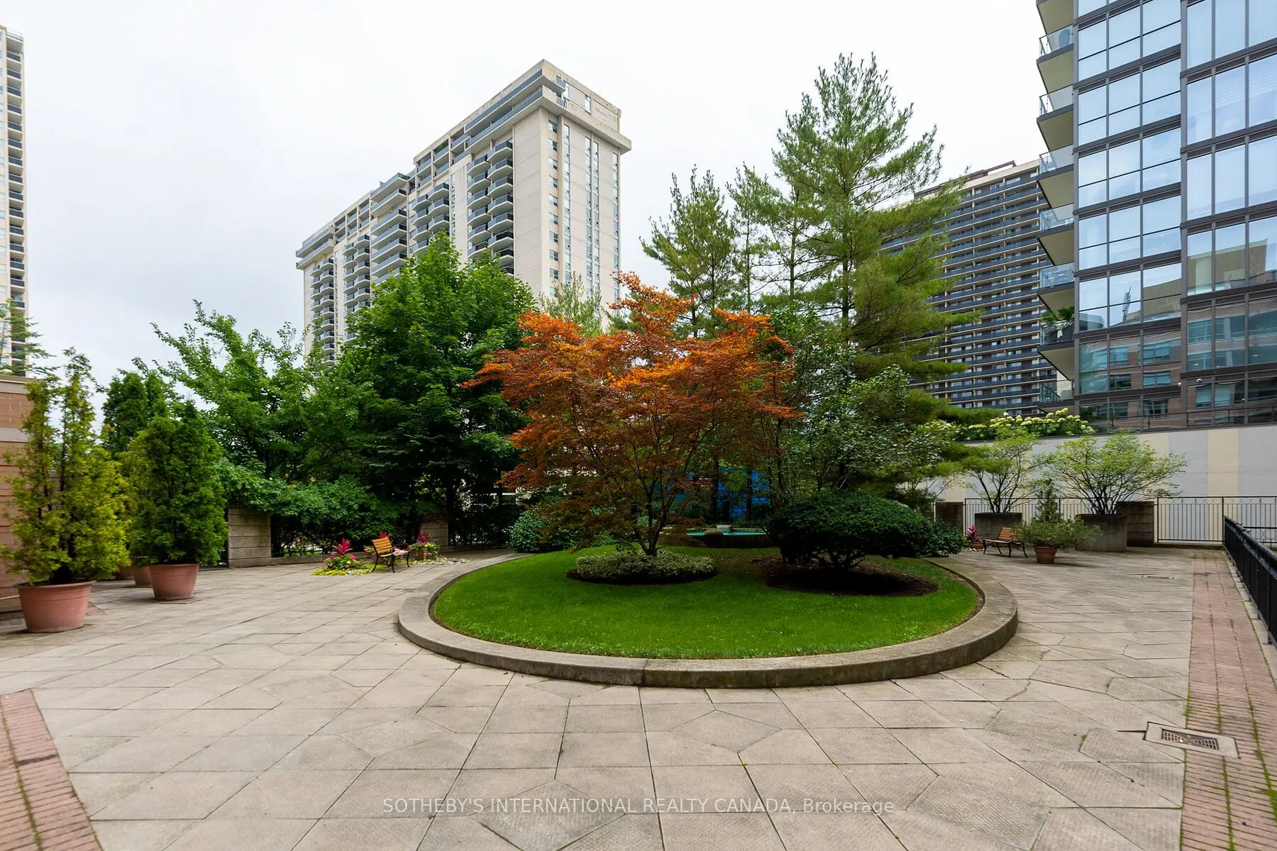 5 Rosehill Avenue, #805