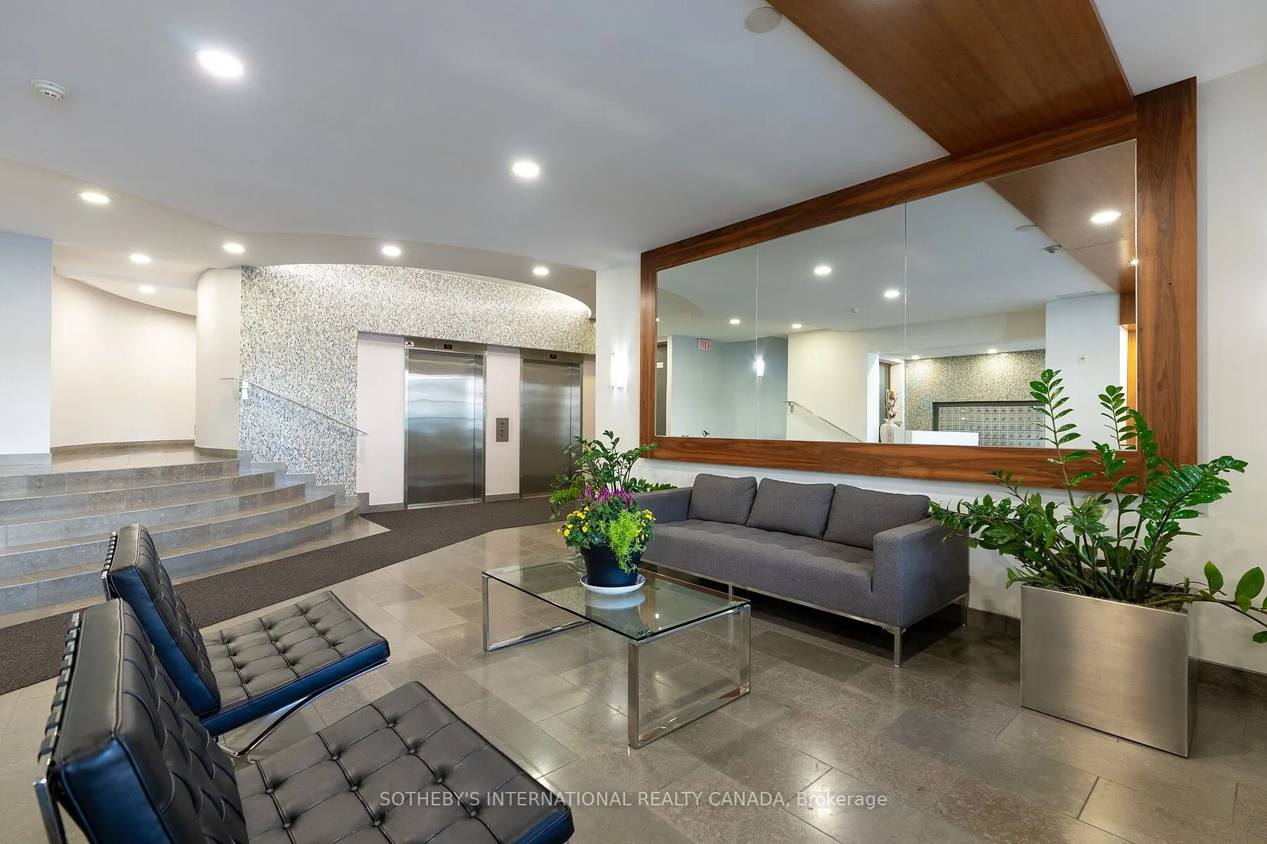 5 Rosehill Avenue, #805