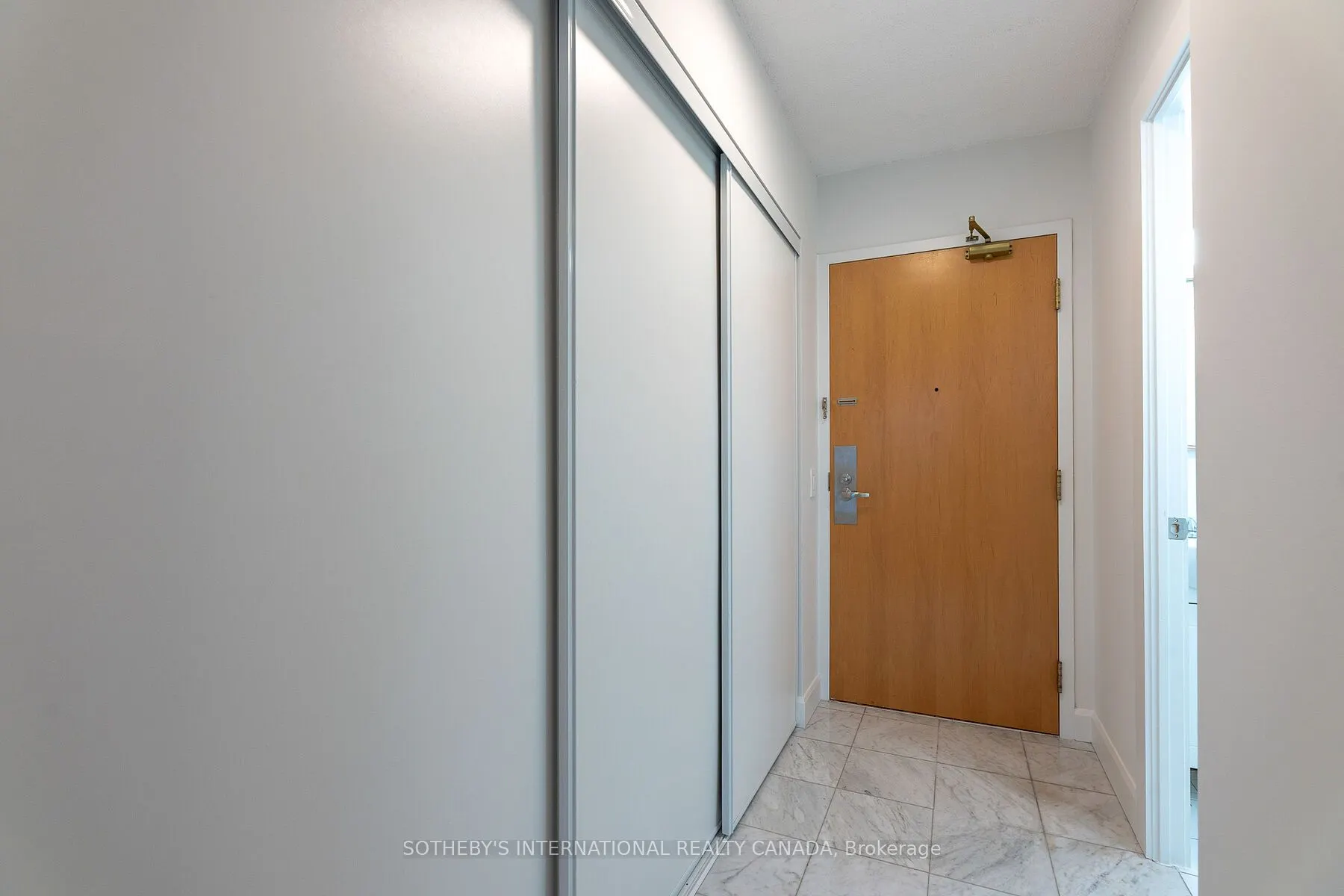5 Rosehill Avenue, #805
