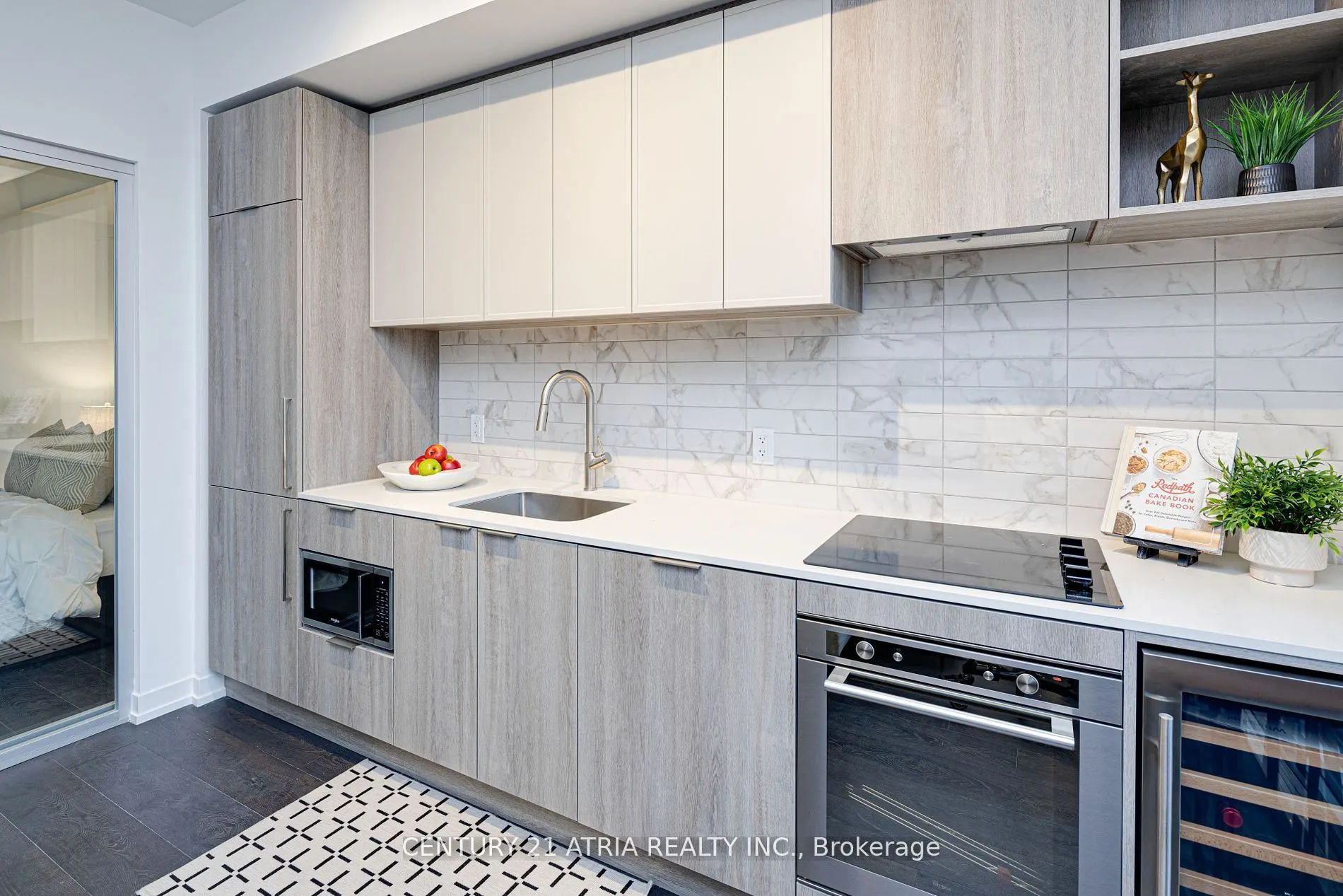 2020 Bathurst Street, #1810