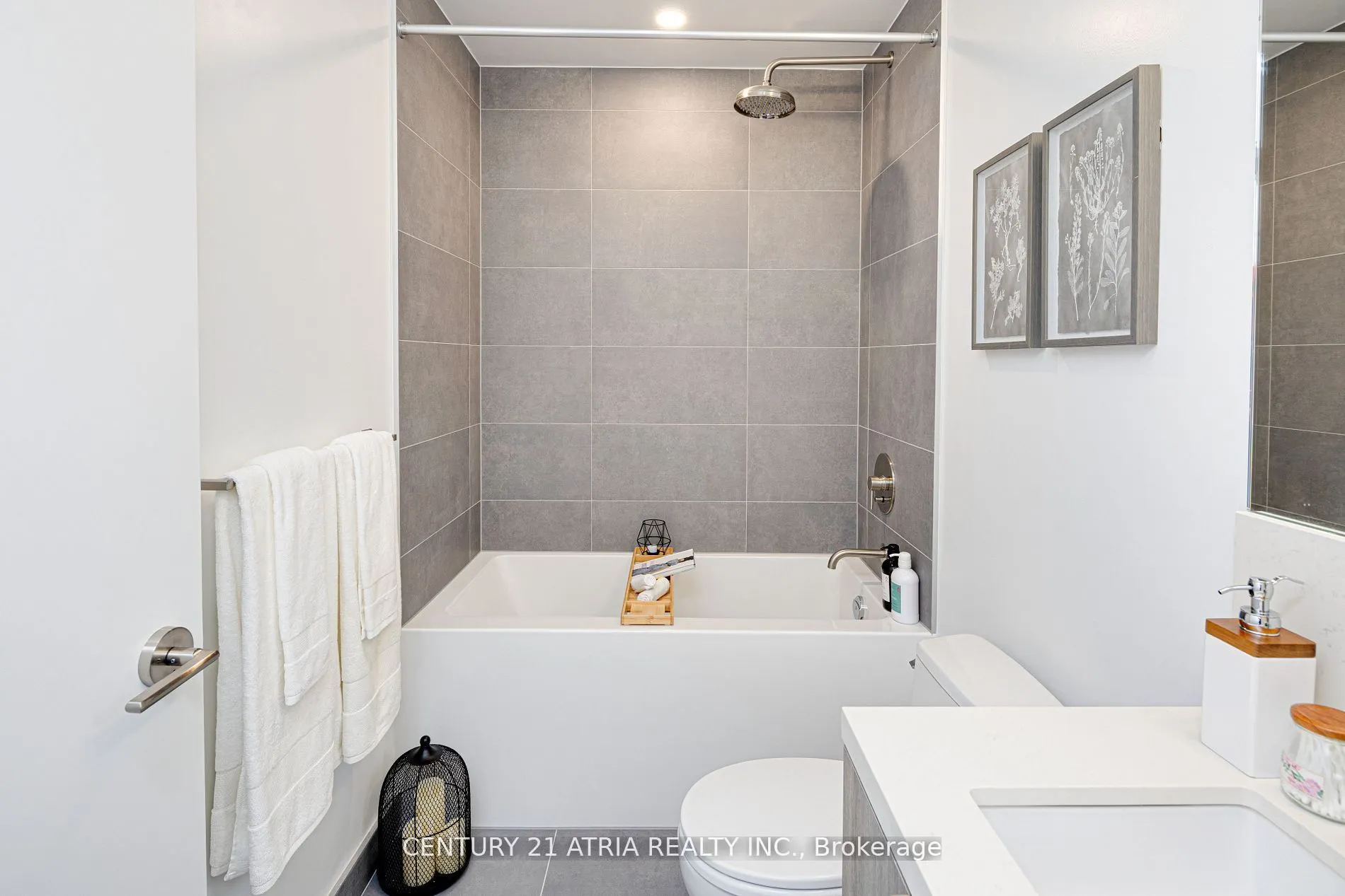2020 Bathurst Street, #1810
