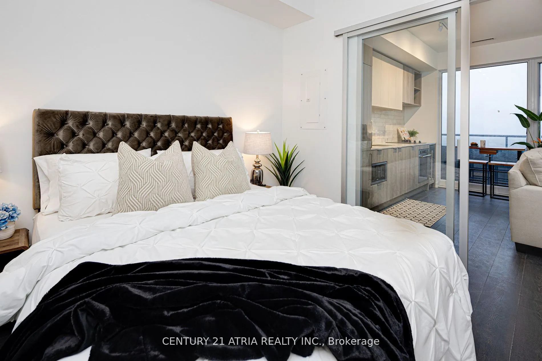 2020 Bathurst Street, #1810