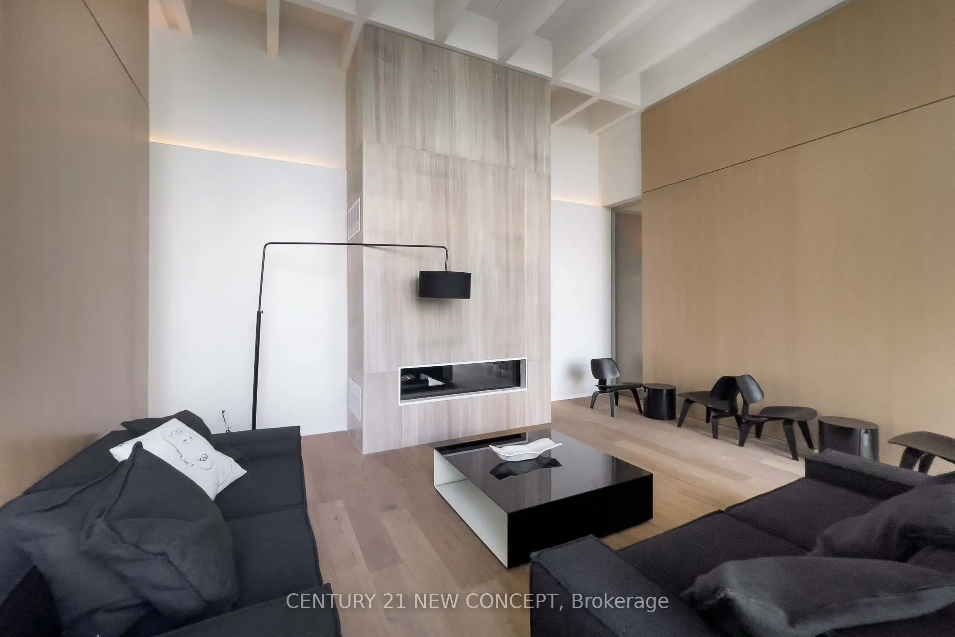 5 Soudan Avenue, #912
