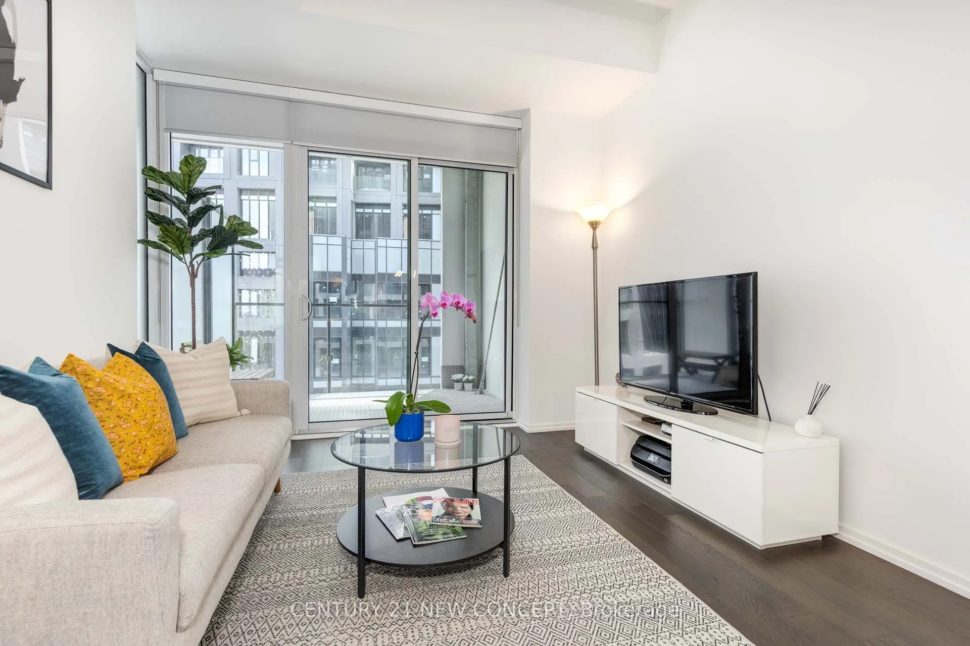 5 Soudan Avenue, #912