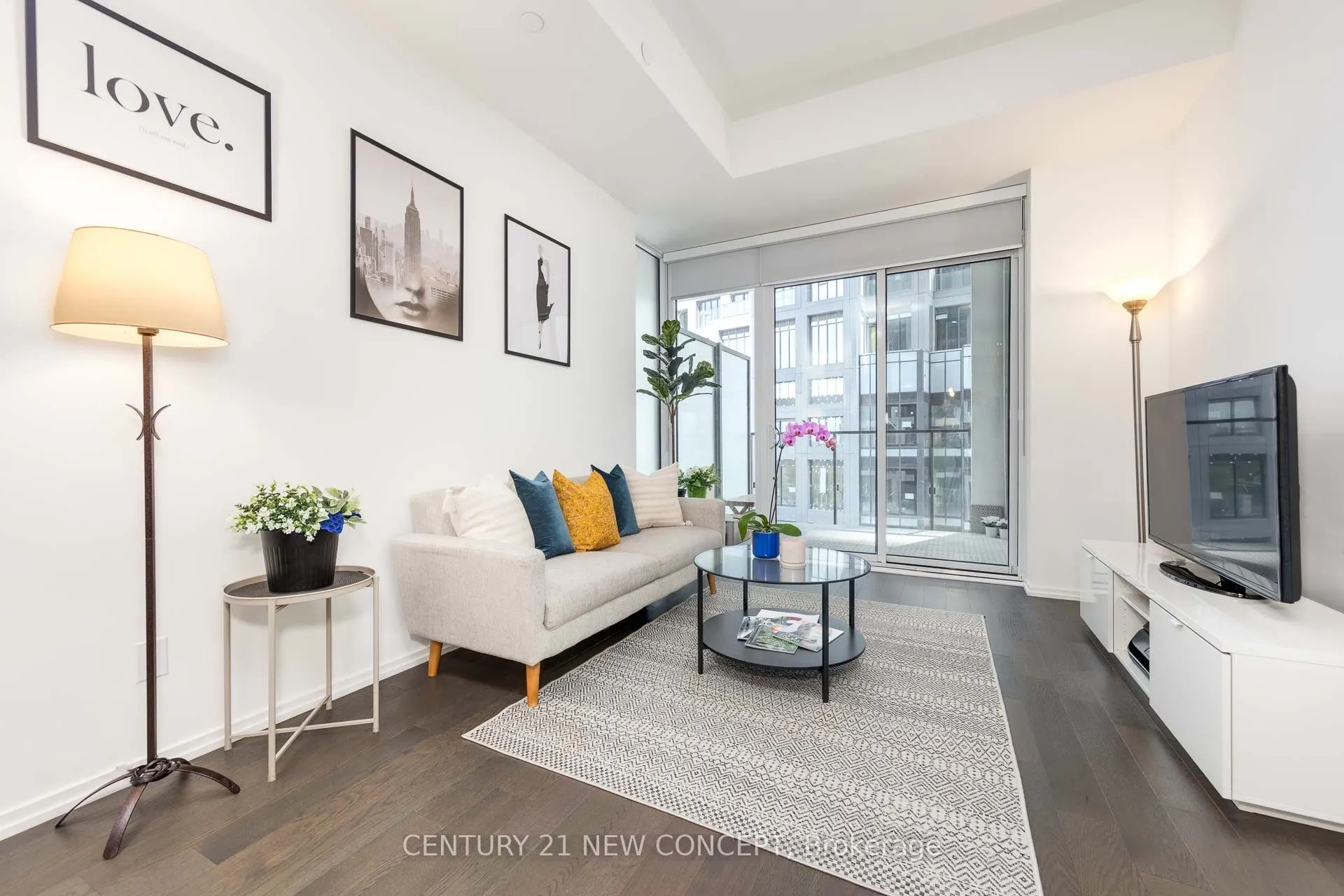 5 Soudan Avenue, #912
