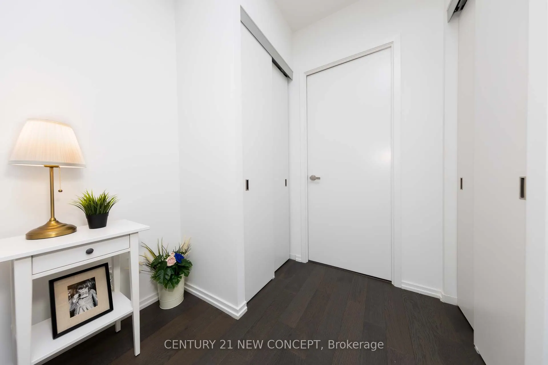 5 Soudan Avenue, #912