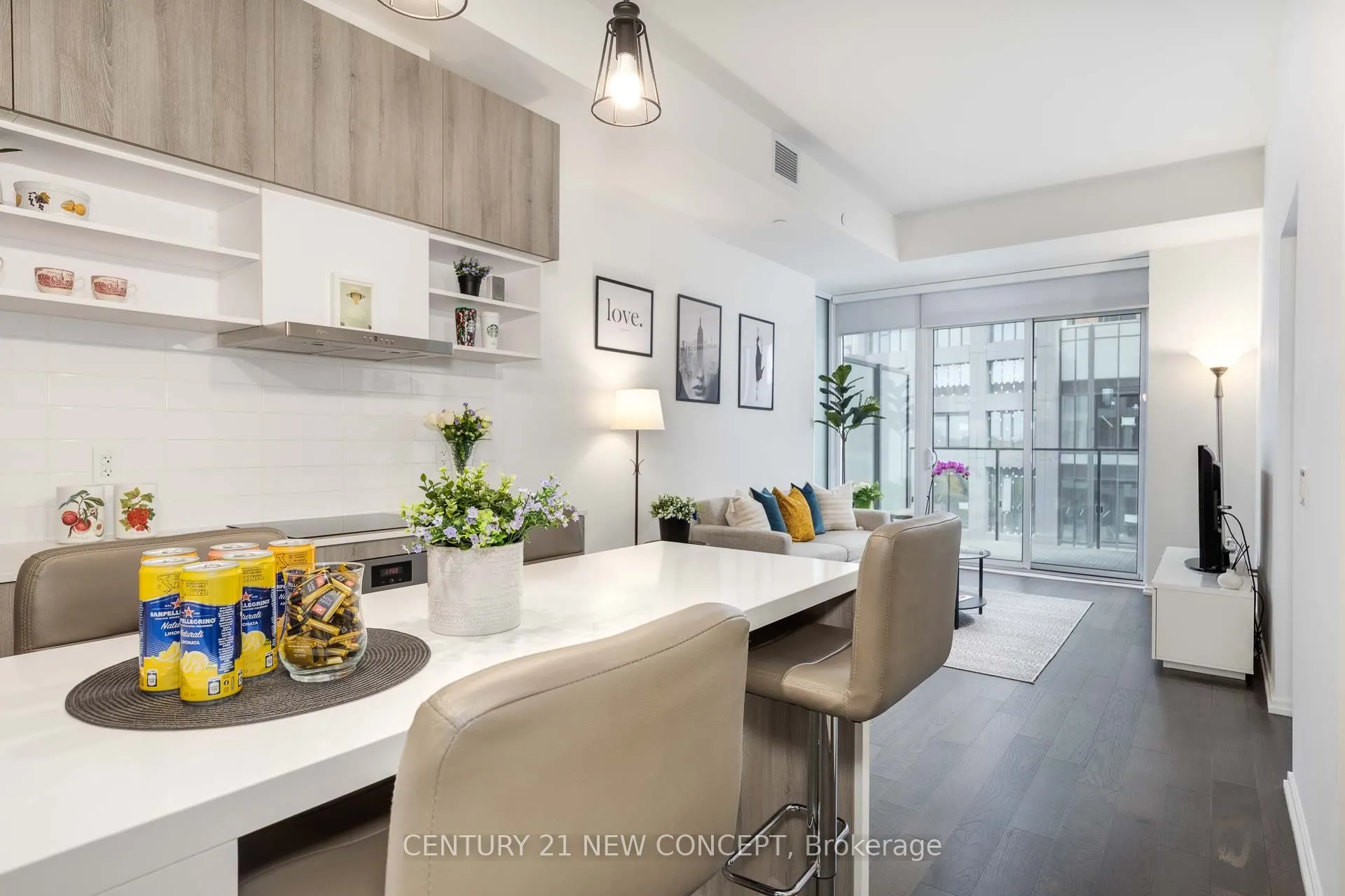 5 Soudan Avenue, #912