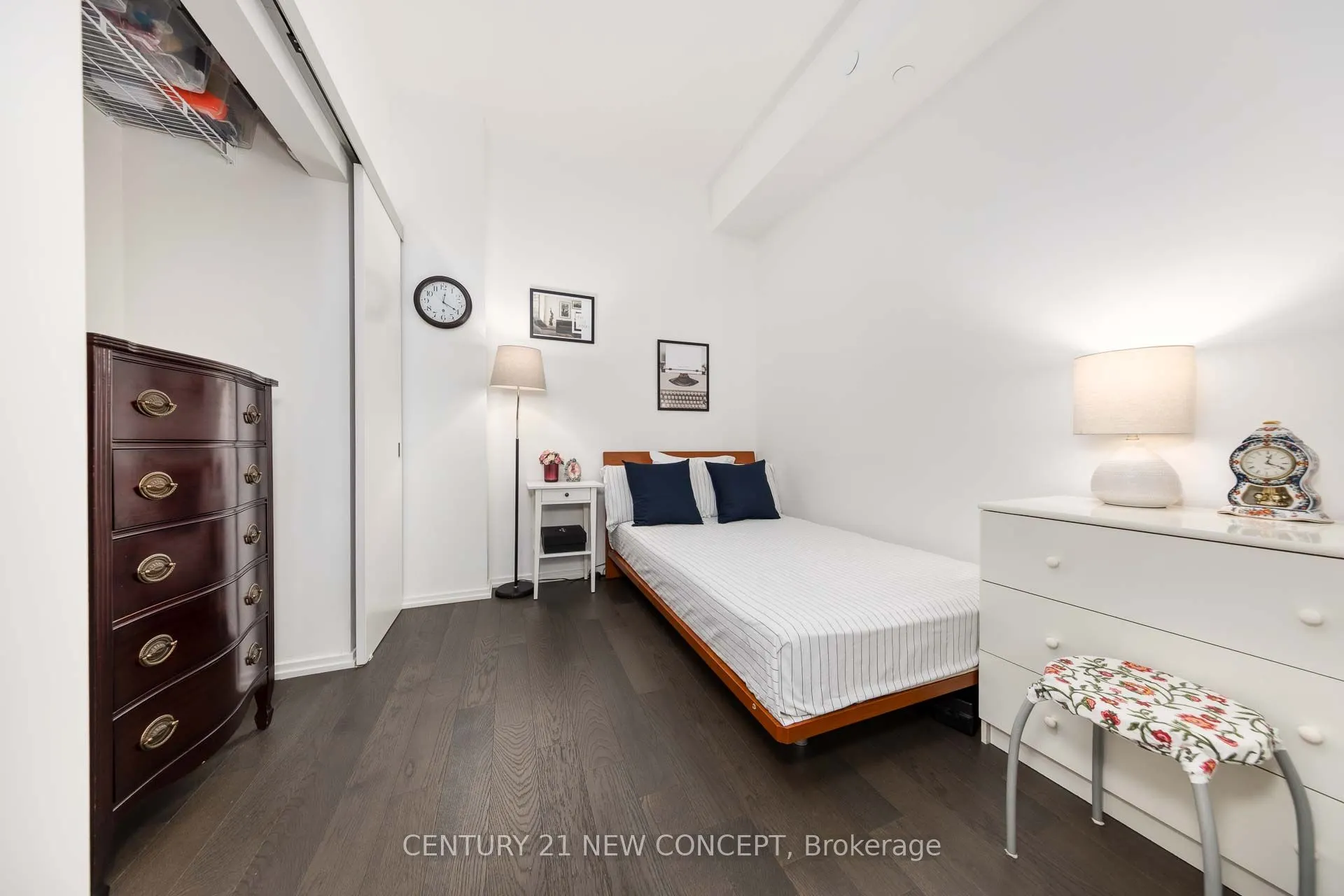 5 Soudan Avenue, #912