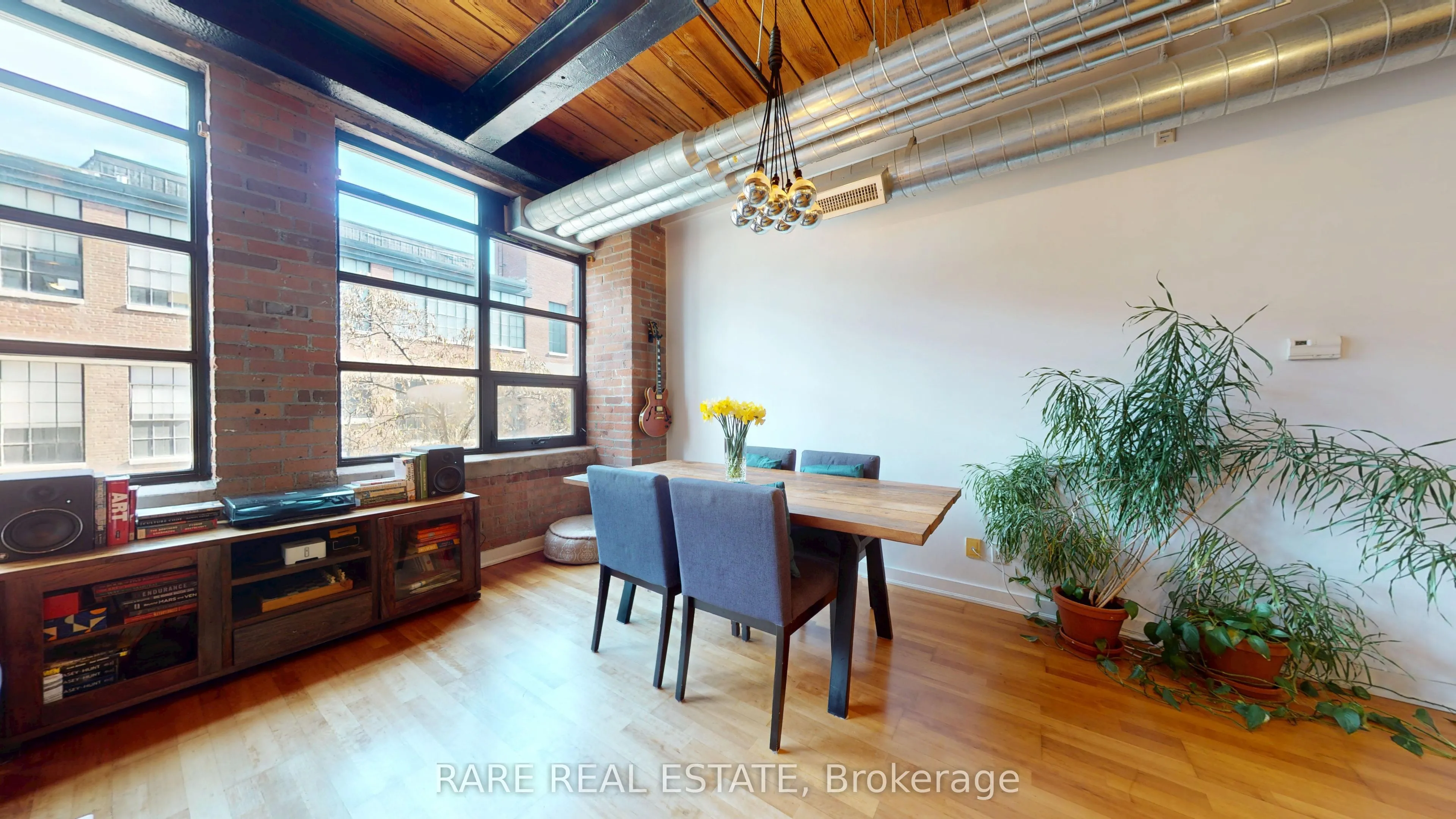 43 Hanna Avenue, #217