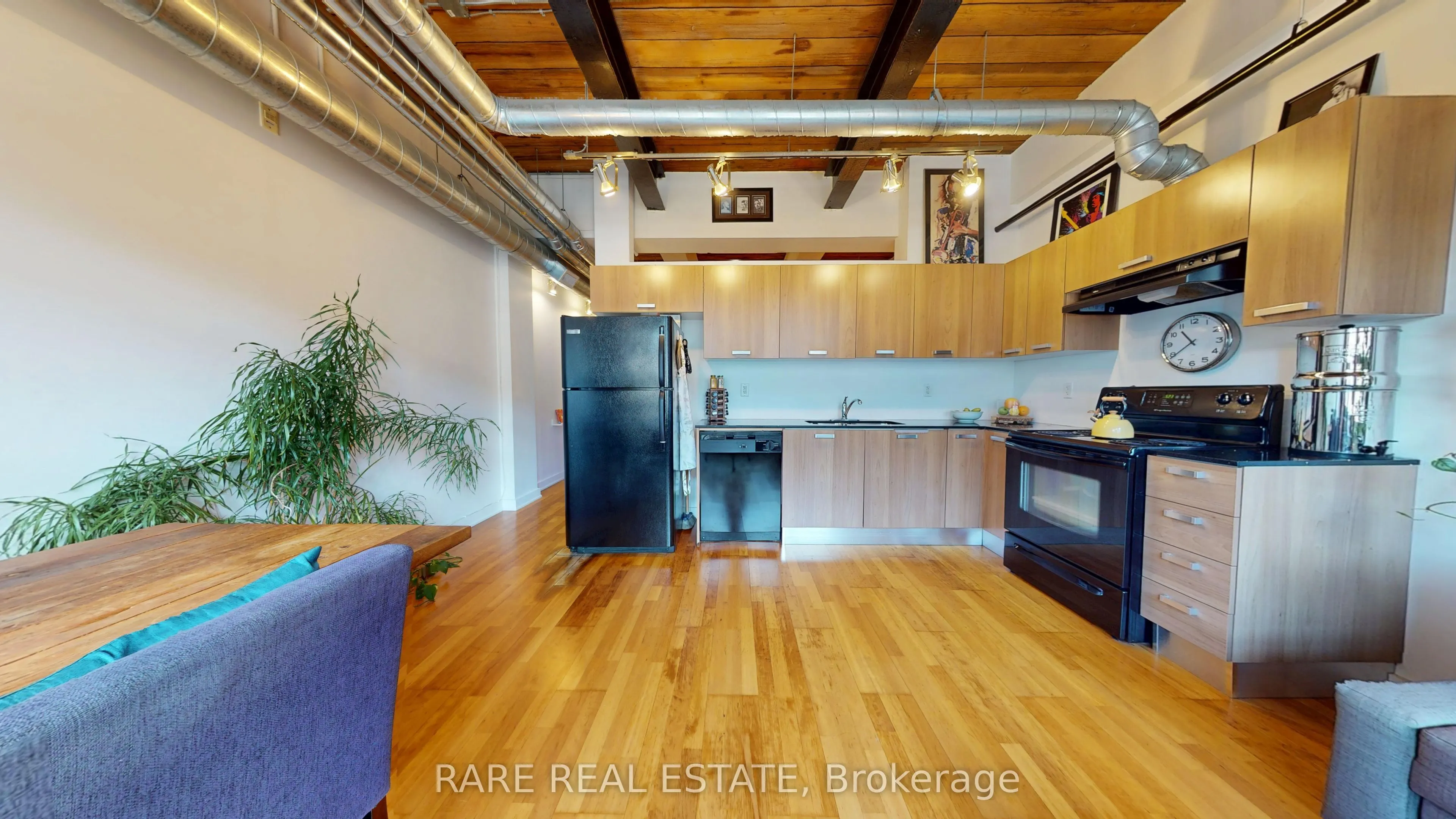 43 Hanna Avenue, #217