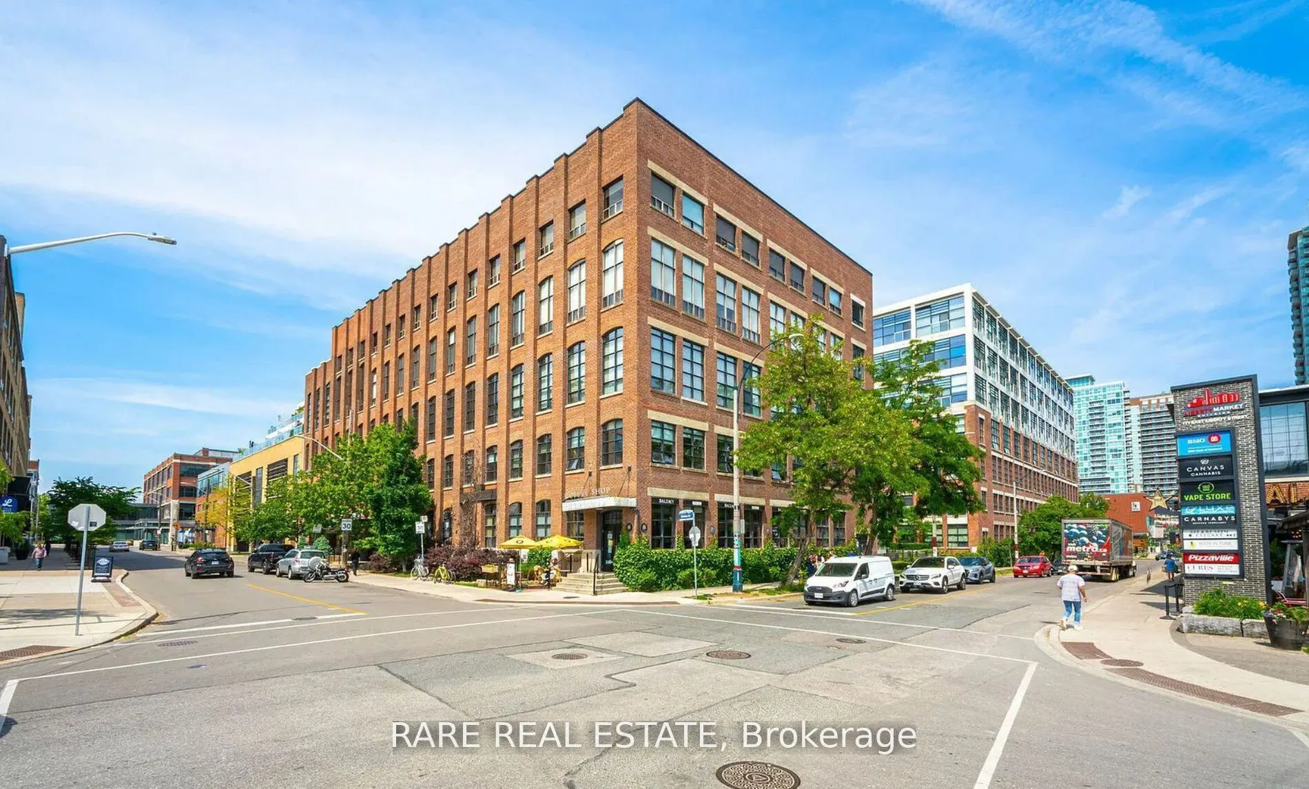 43 Hanna Avenue, #217