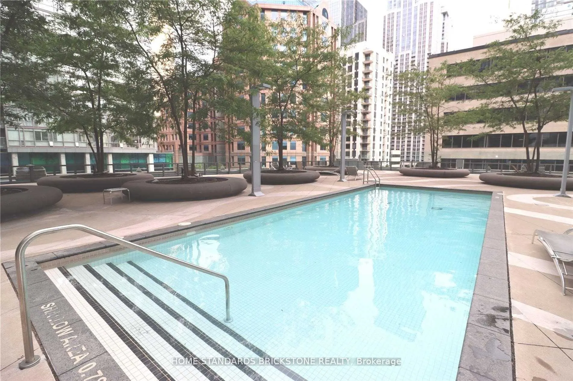 832 Bay Street, #1708