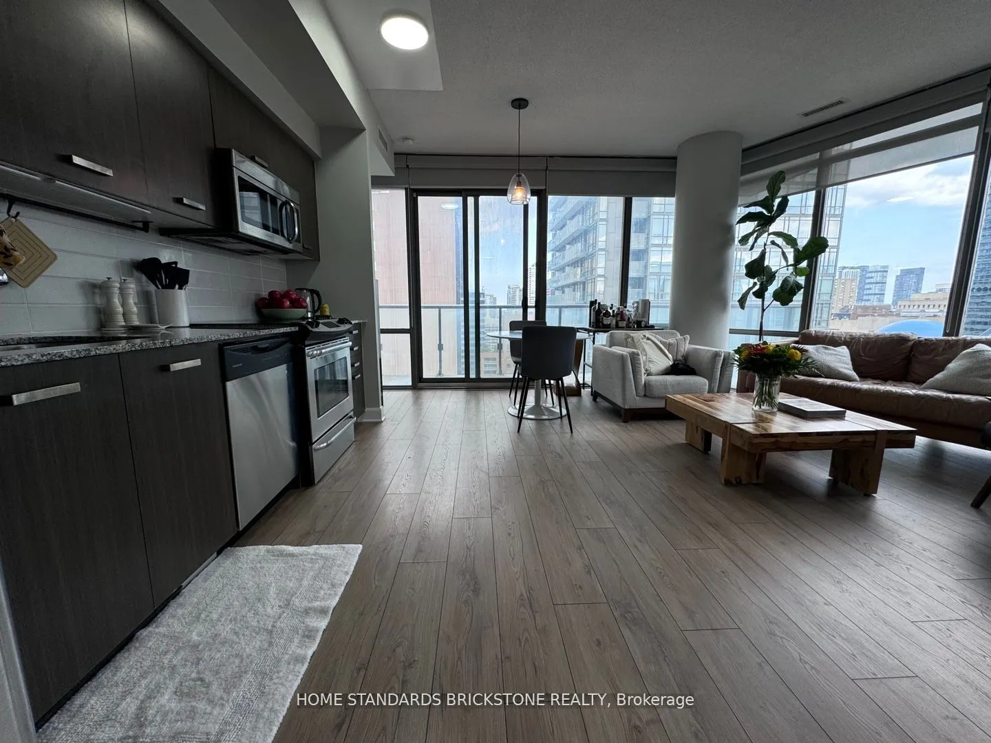 832 Bay Street, #1708