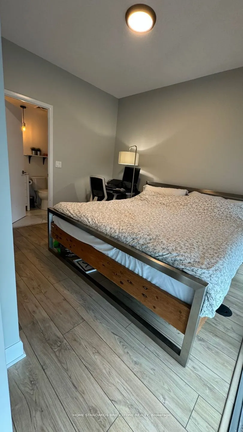 832 Bay Street, #1708