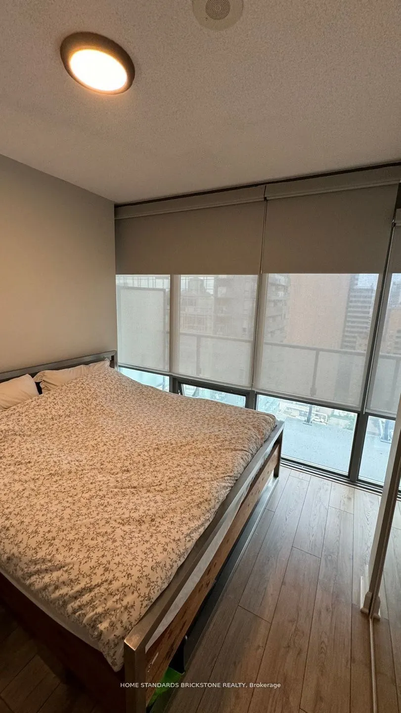 832 Bay Street, #1708