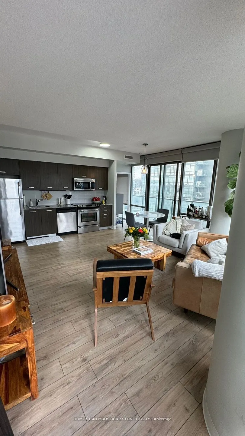 832 Bay Street, #1708