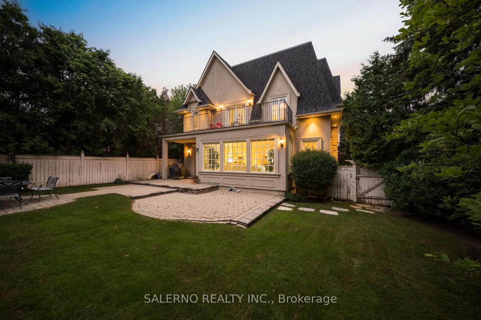 69 Munro Boulevard