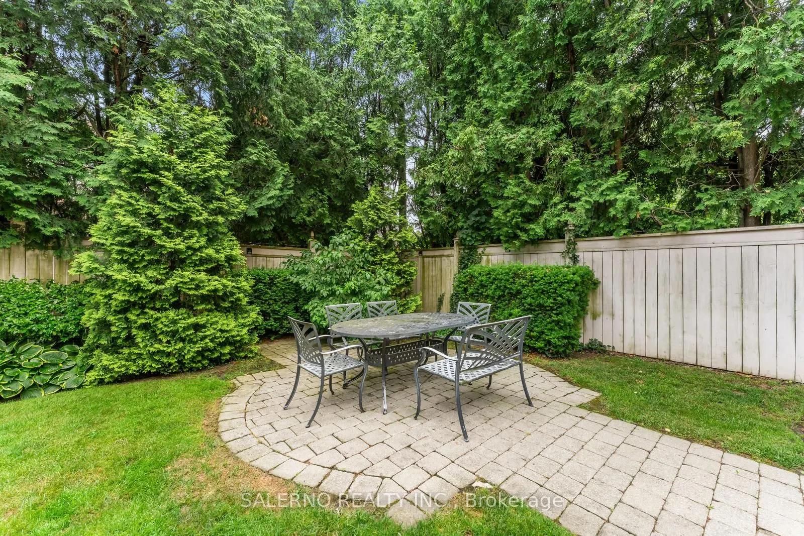 69 Munro Boulevard