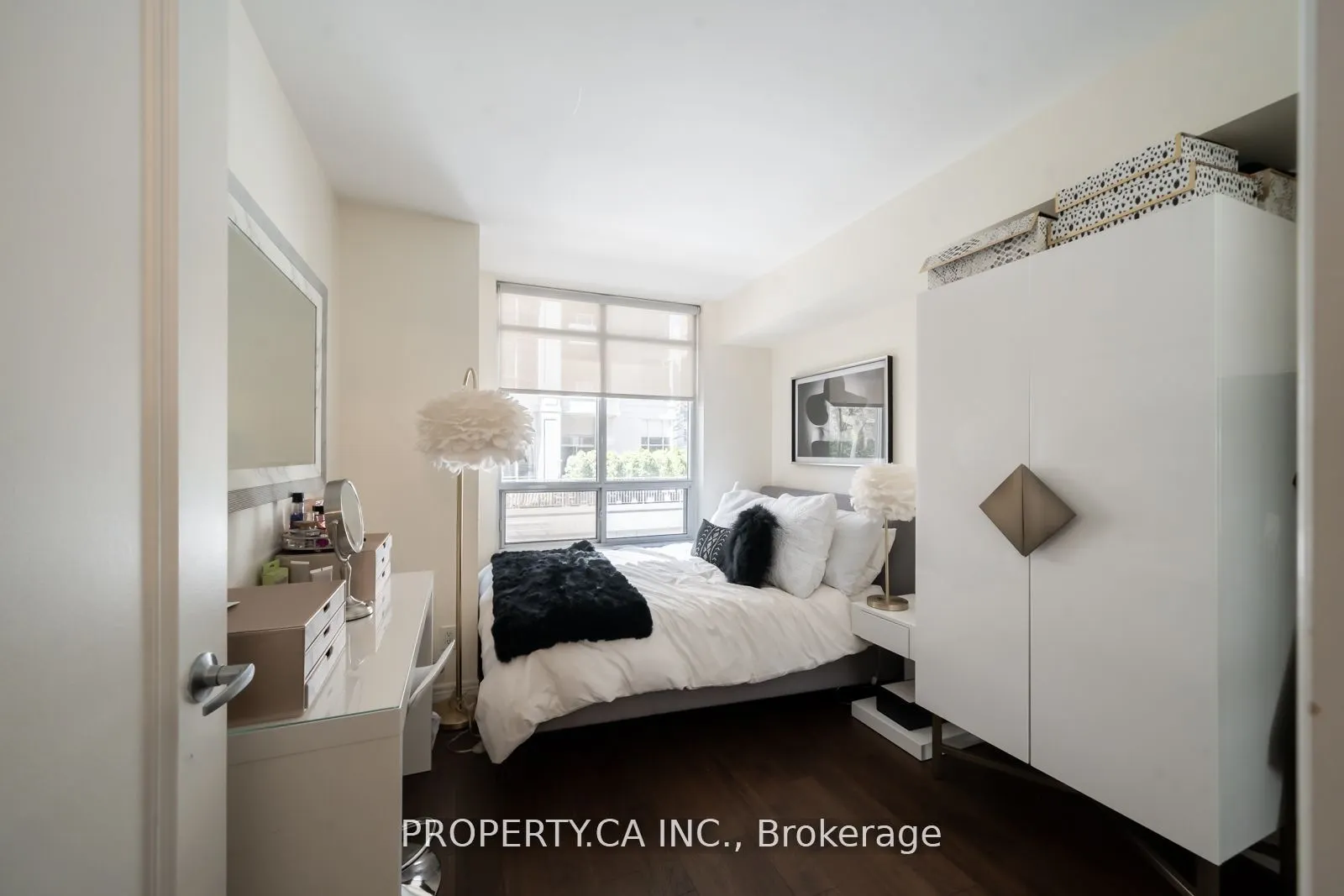 60 St Clair Avenue W, #202