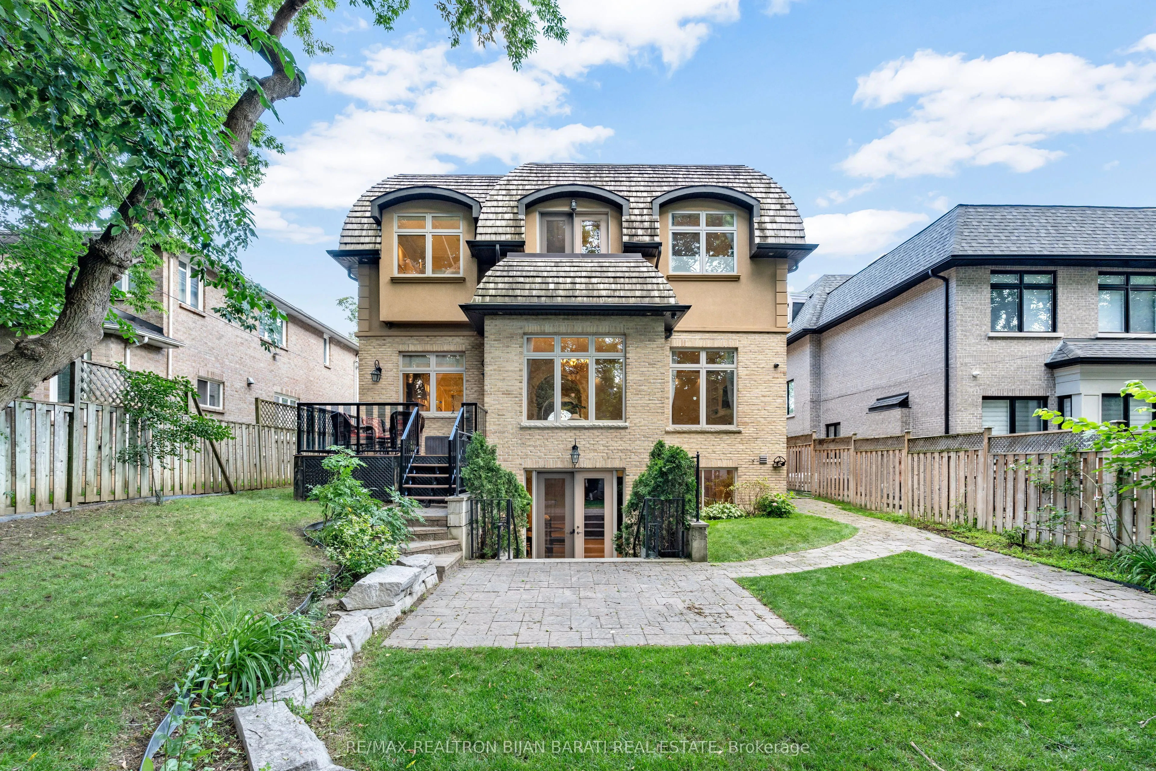 92 Princess Avenue