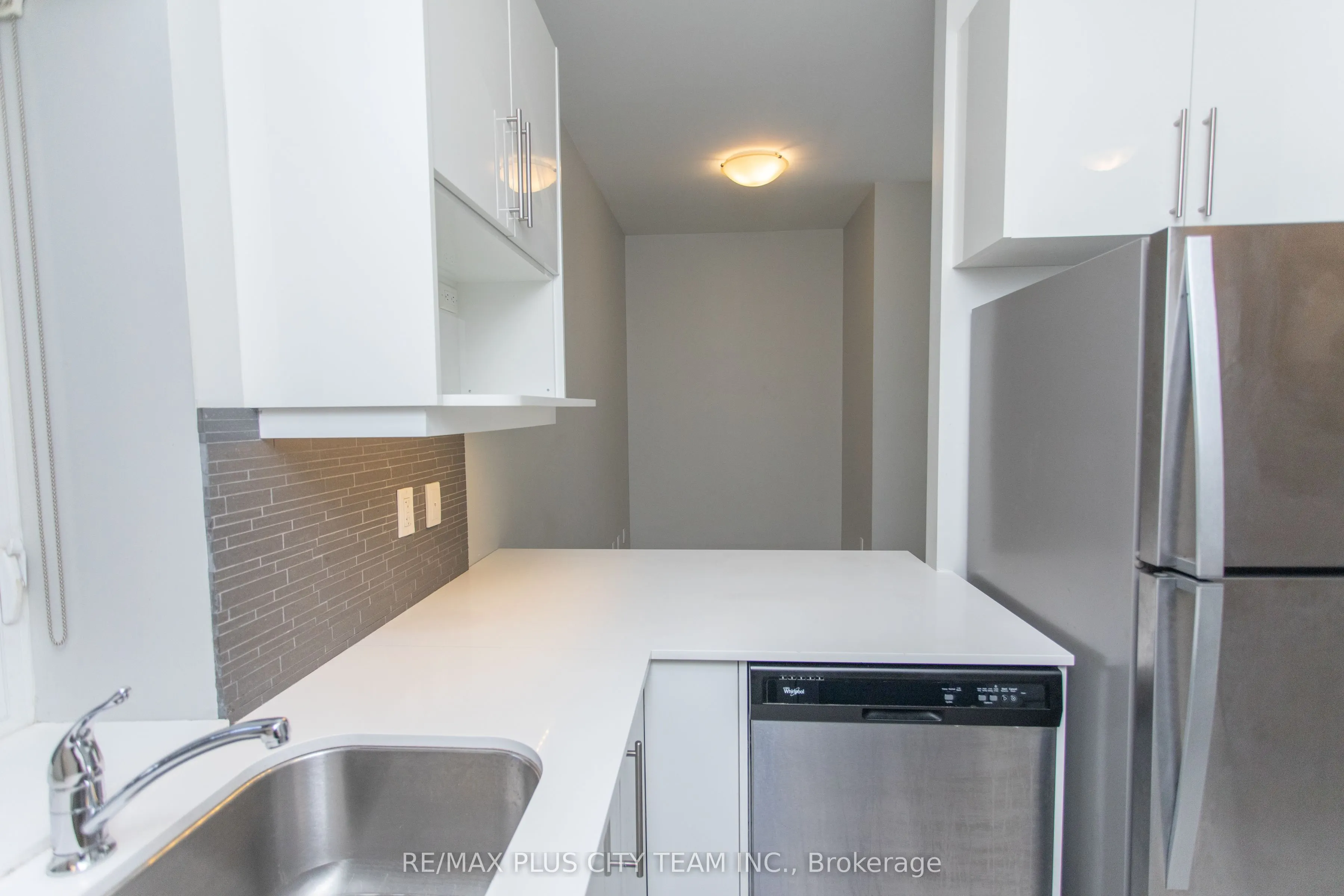686 Bathurst Street, #107