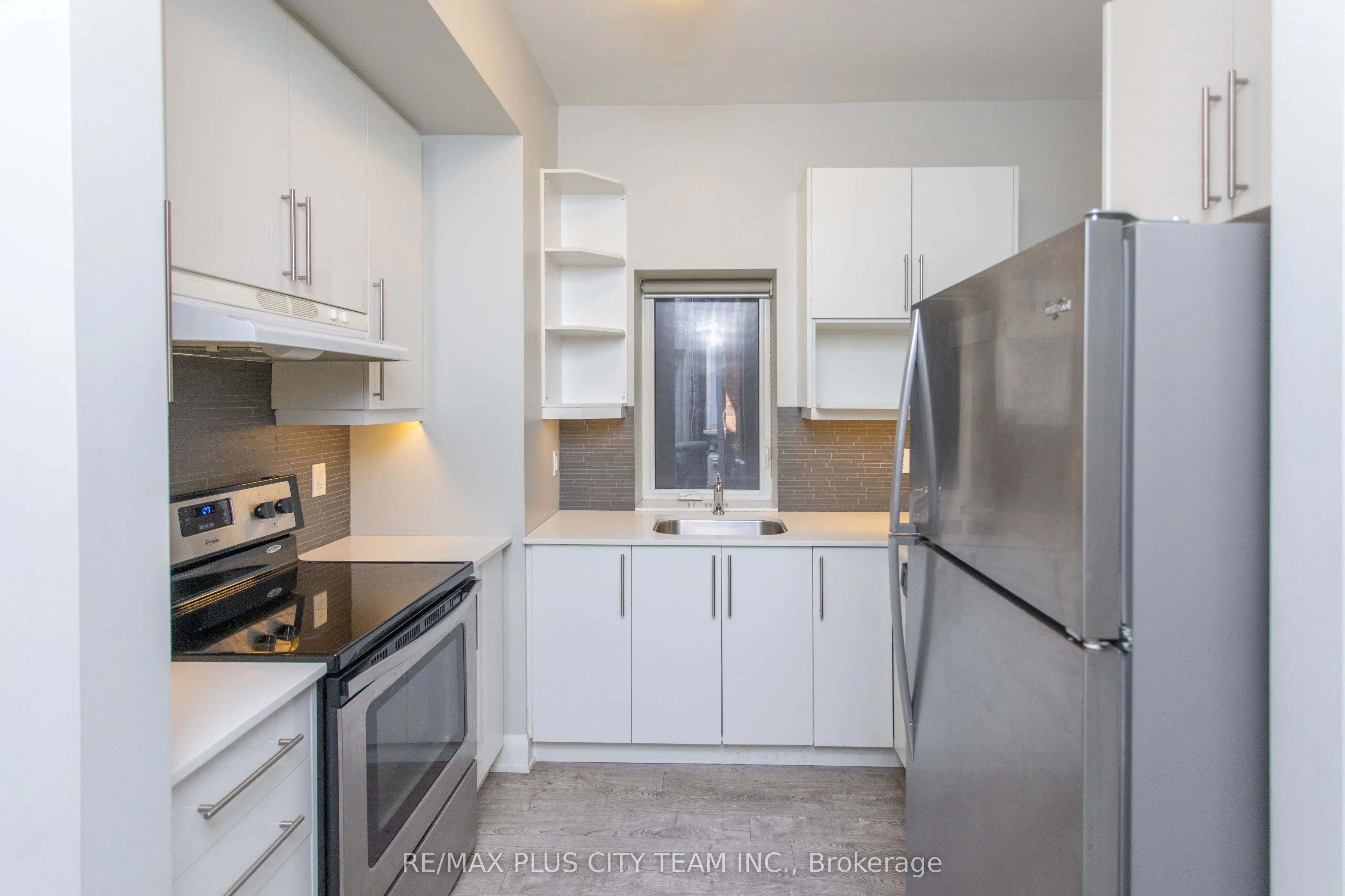 686 Bathurst Street, #107