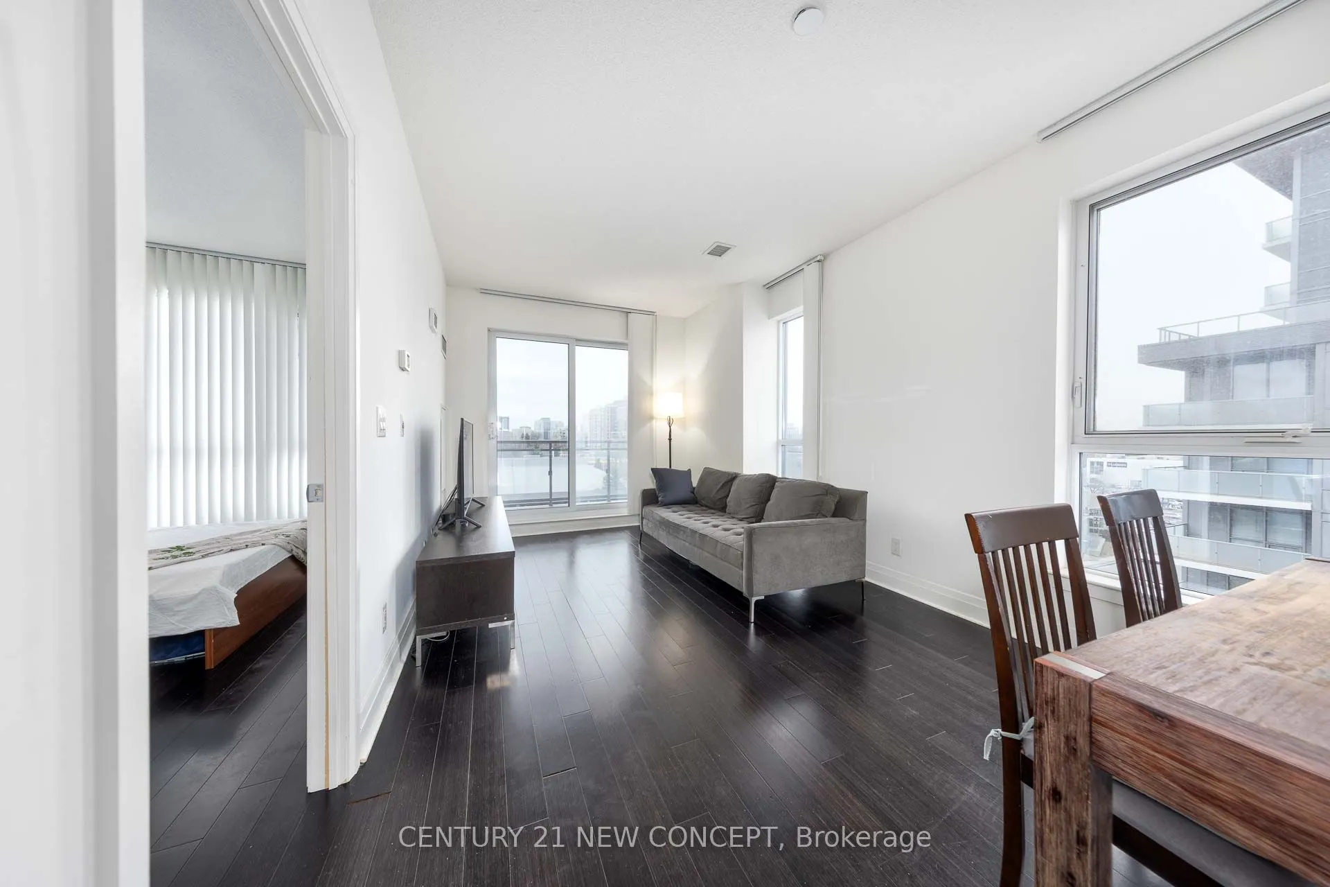 17 Kenaston Gardens, #615