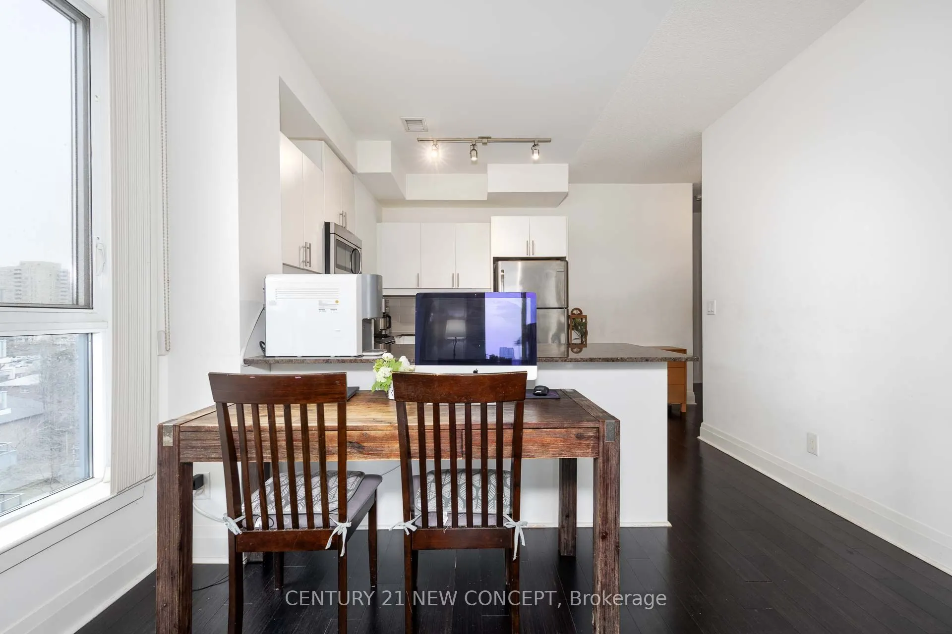 17 Kenaston Gardens, #615