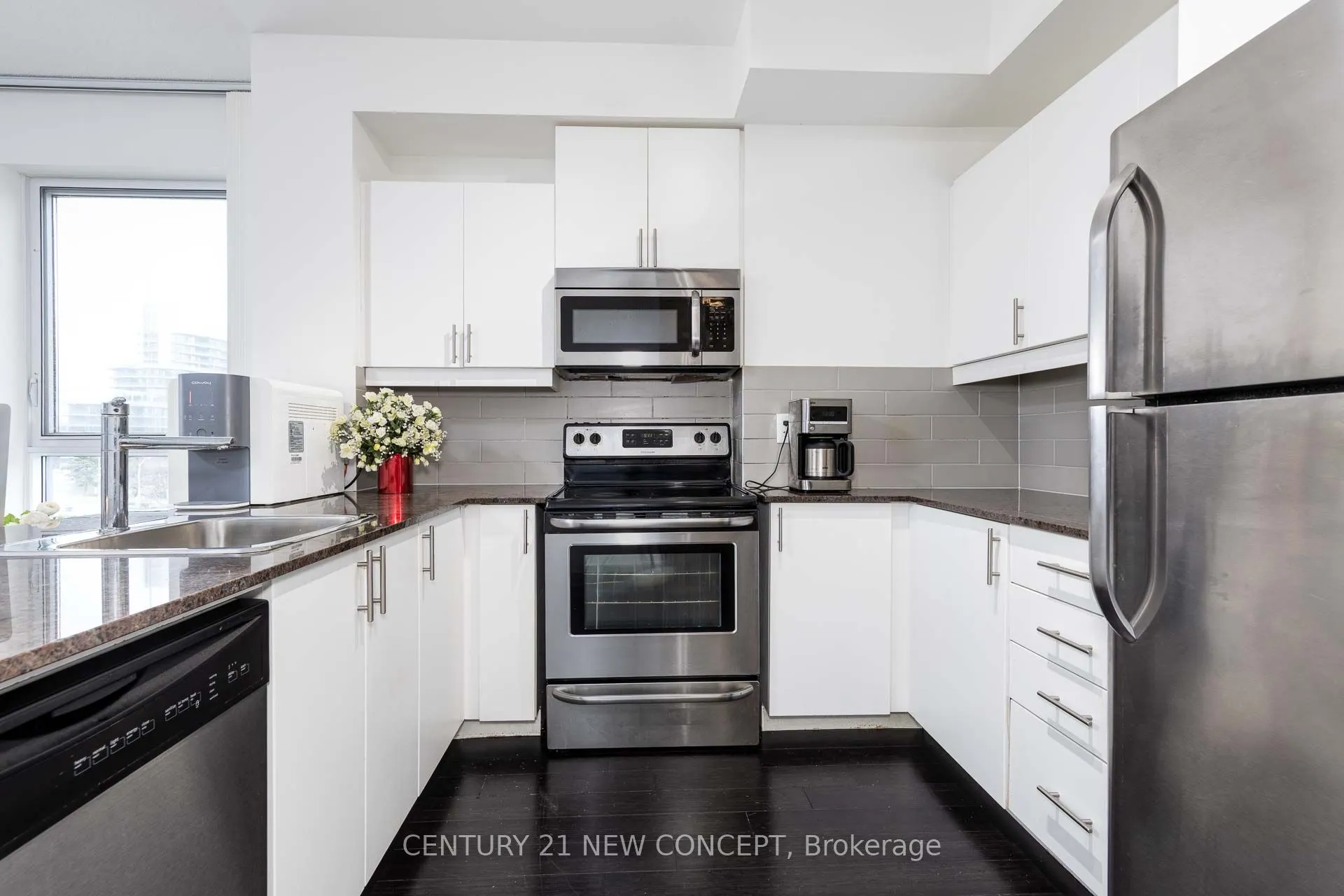 17 Kenaston Gardens, #615