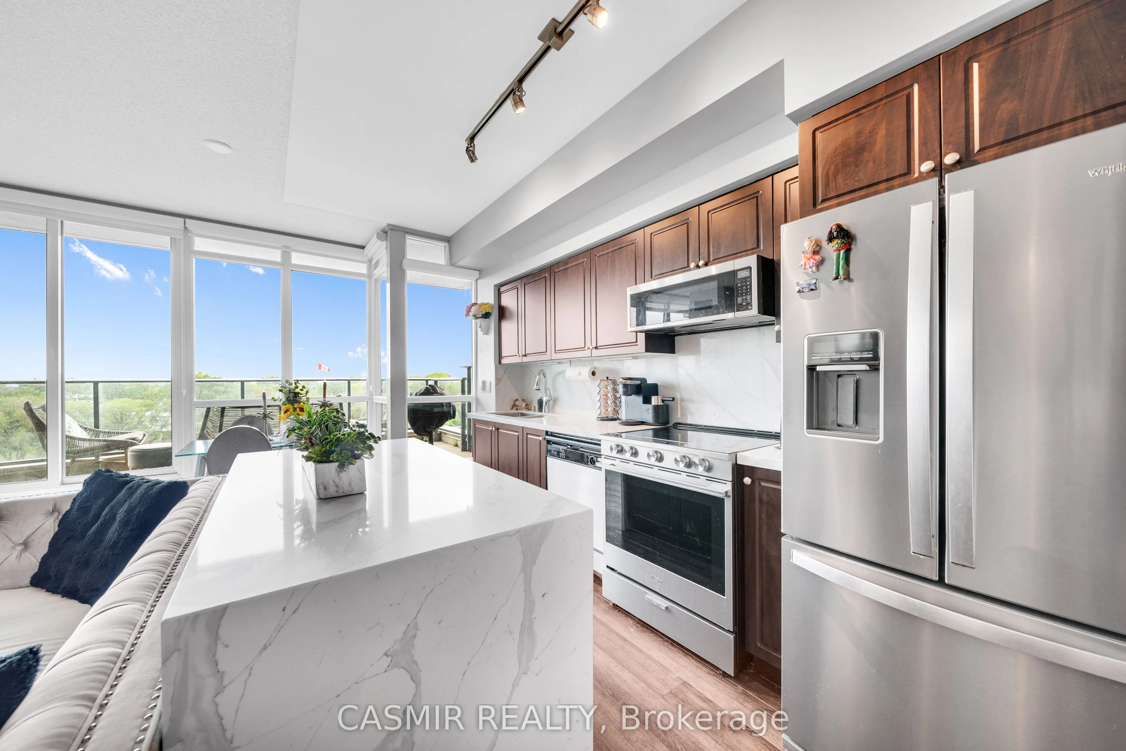215 Fort York Boulevard, #707