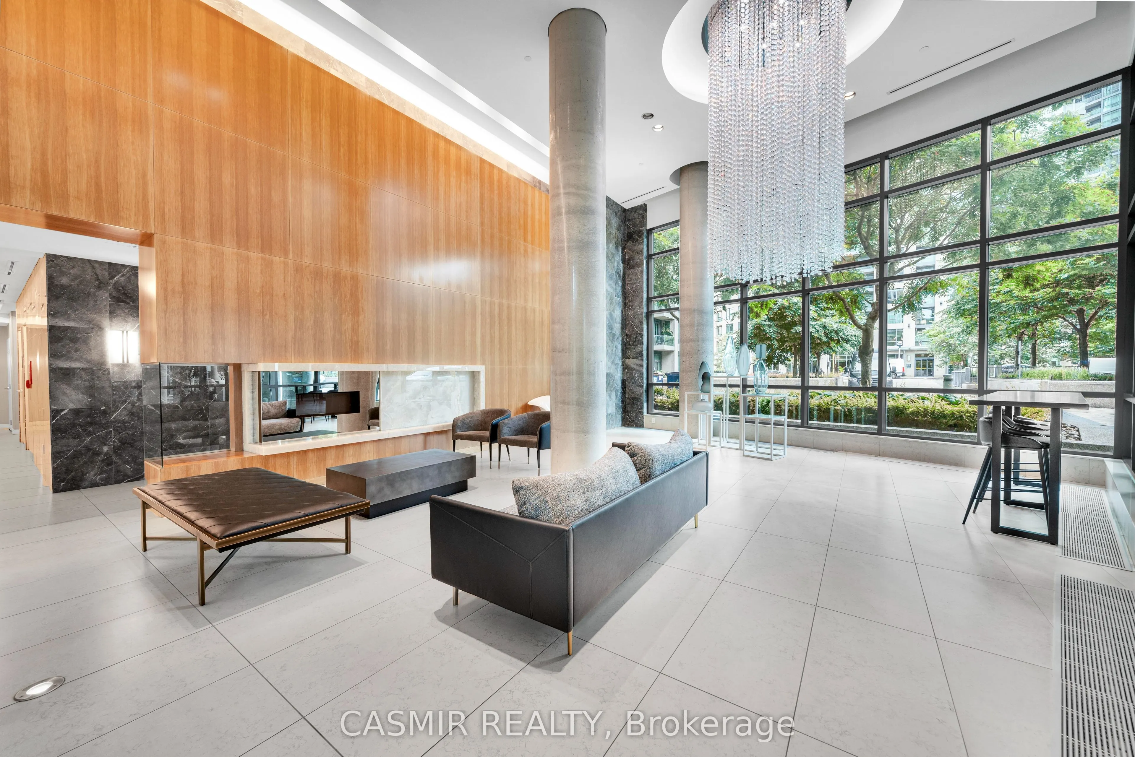 215 Fort York Boulevard, #707