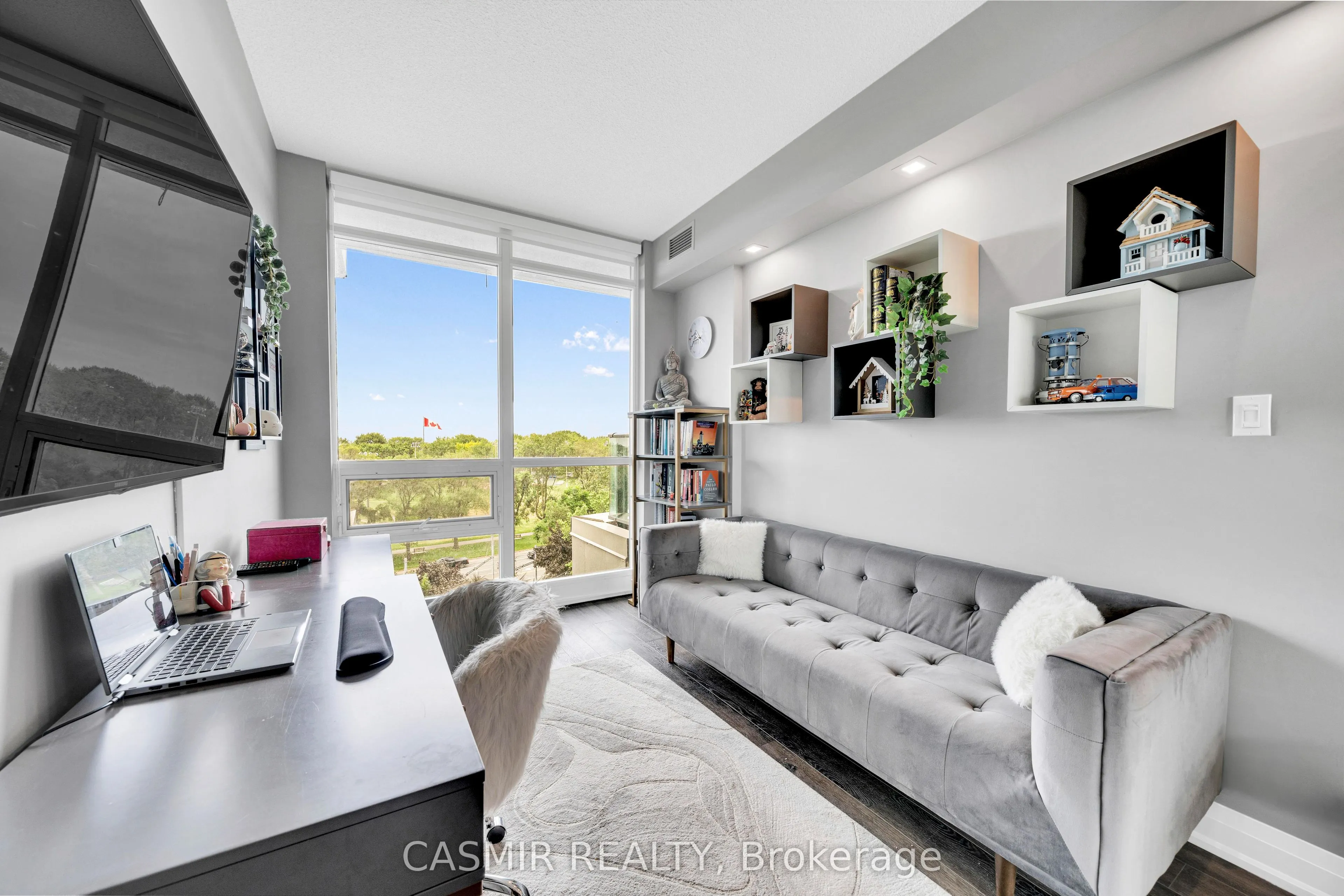 215 Fort York Boulevard, #707