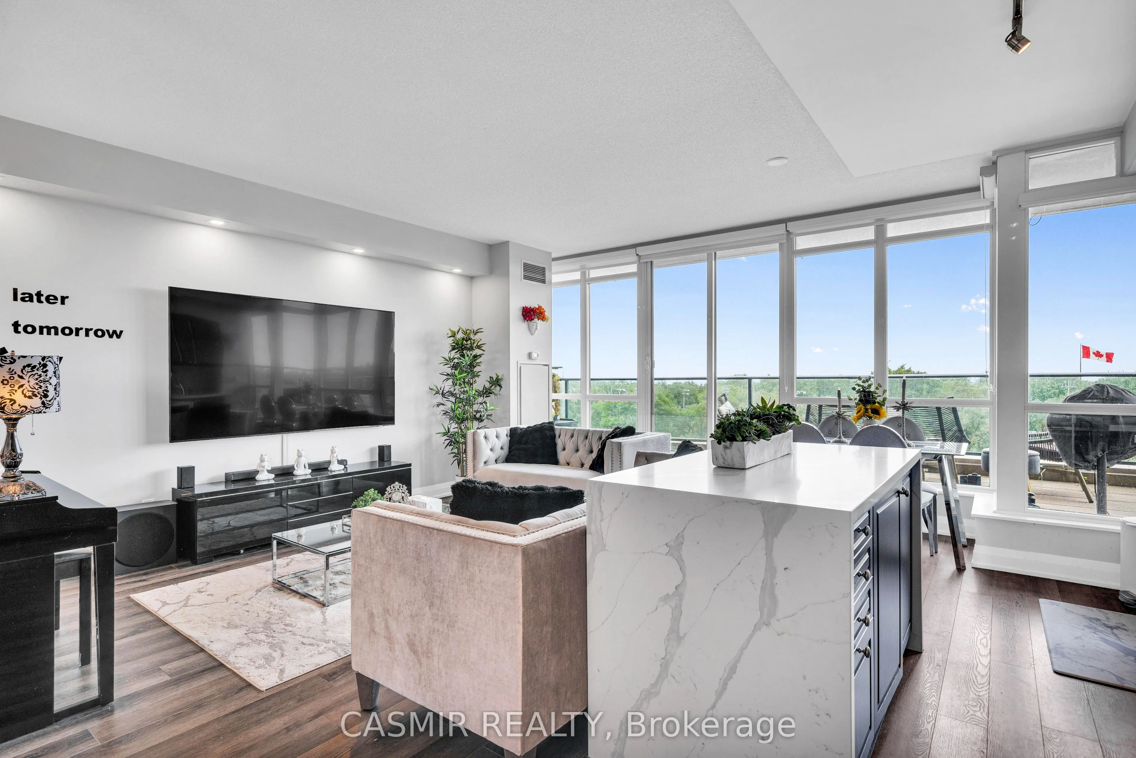 215 Fort York Boulevard, #707
