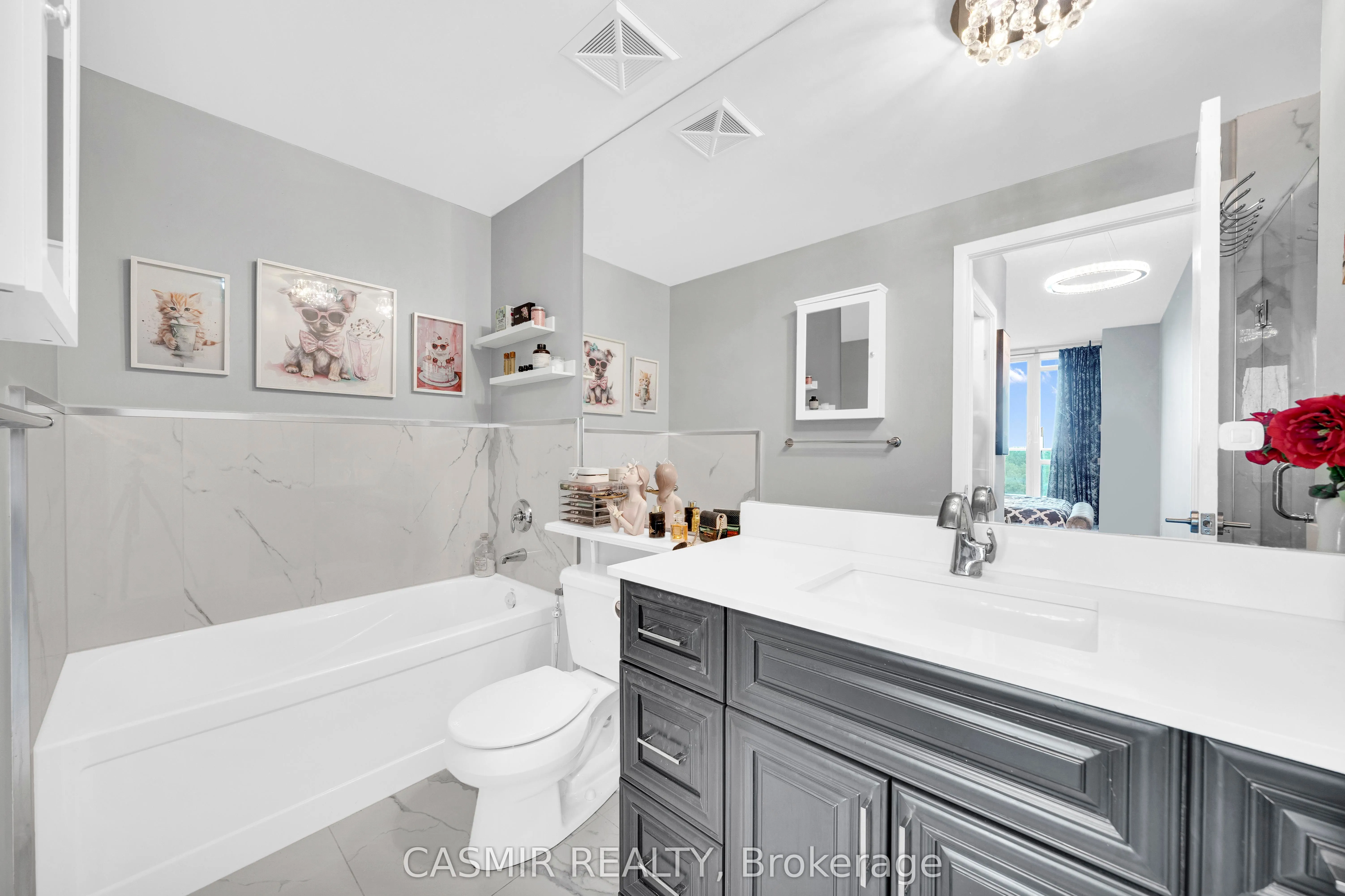 215 Fort York Boulevard, #707